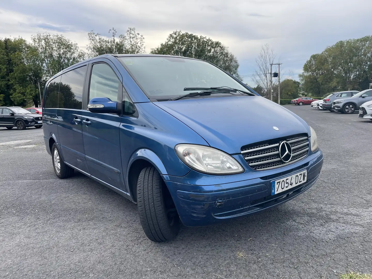 Mercedes-Benz Viano Viano 2.0CDI Trend Larga Aut. Kék - 2