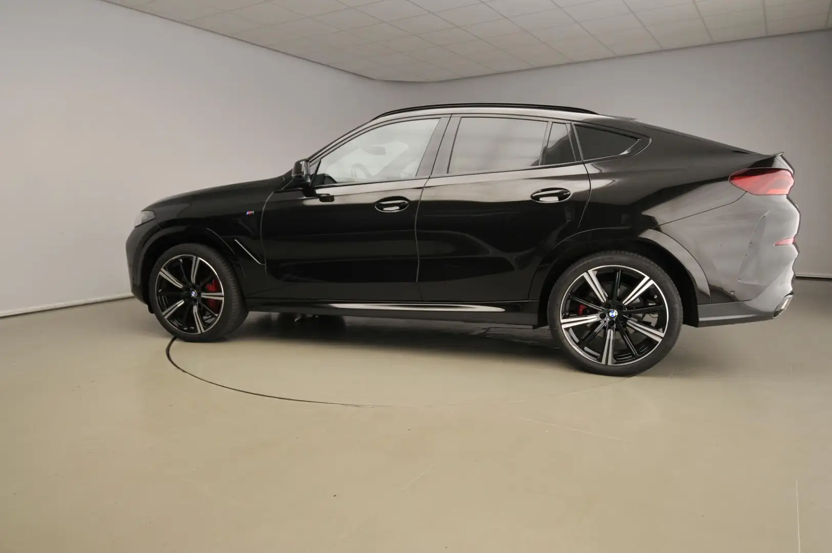 BMW X6 xDrive 30d | M-Sportpakket | LED | Leder | Navigat Zwart - 2