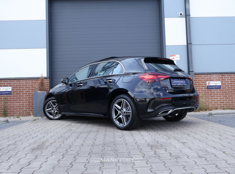 Mercedes-Benz A 250 e AMG Line — photo 3