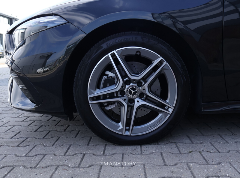 Mercedes-Benz A 250 e AMG Line — photo 15