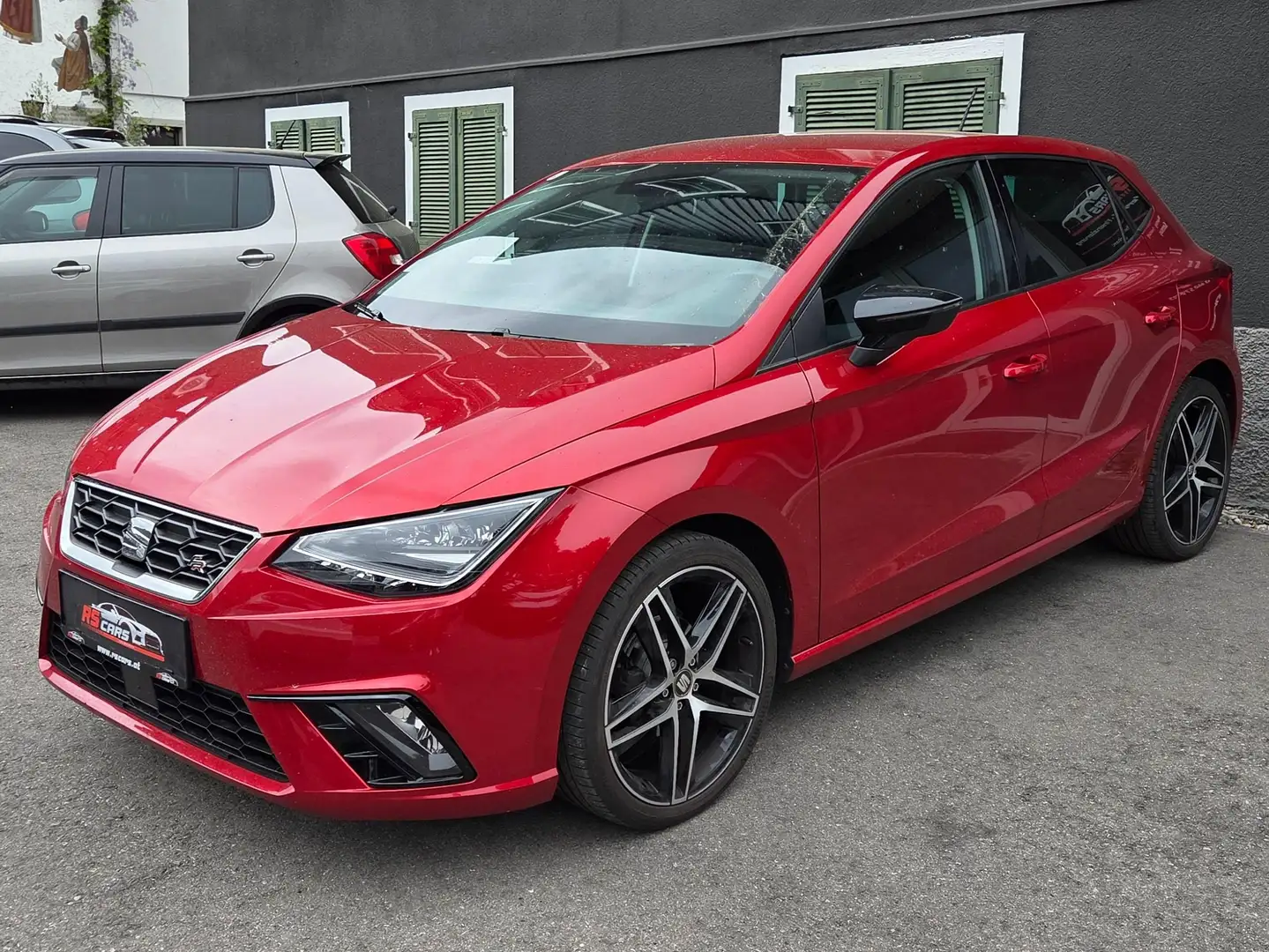 SEAT Ibiza FR Rot - 1