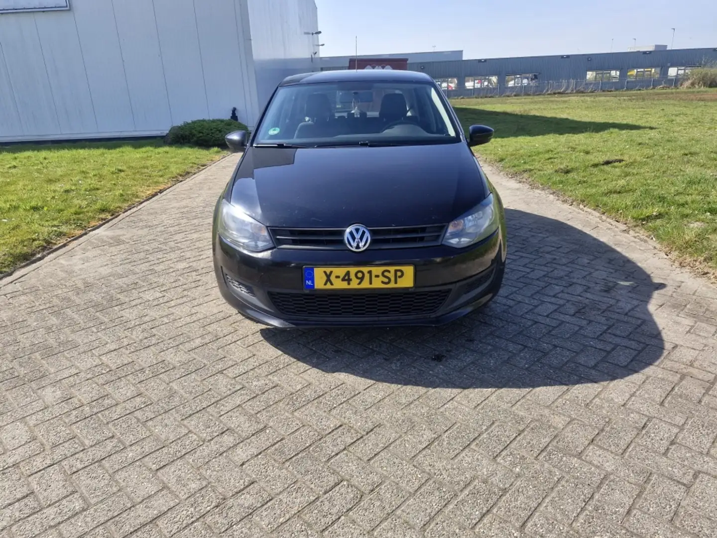 Volkswagen Polo 1.2 Easyline gereviseerde motor Zwart - 2