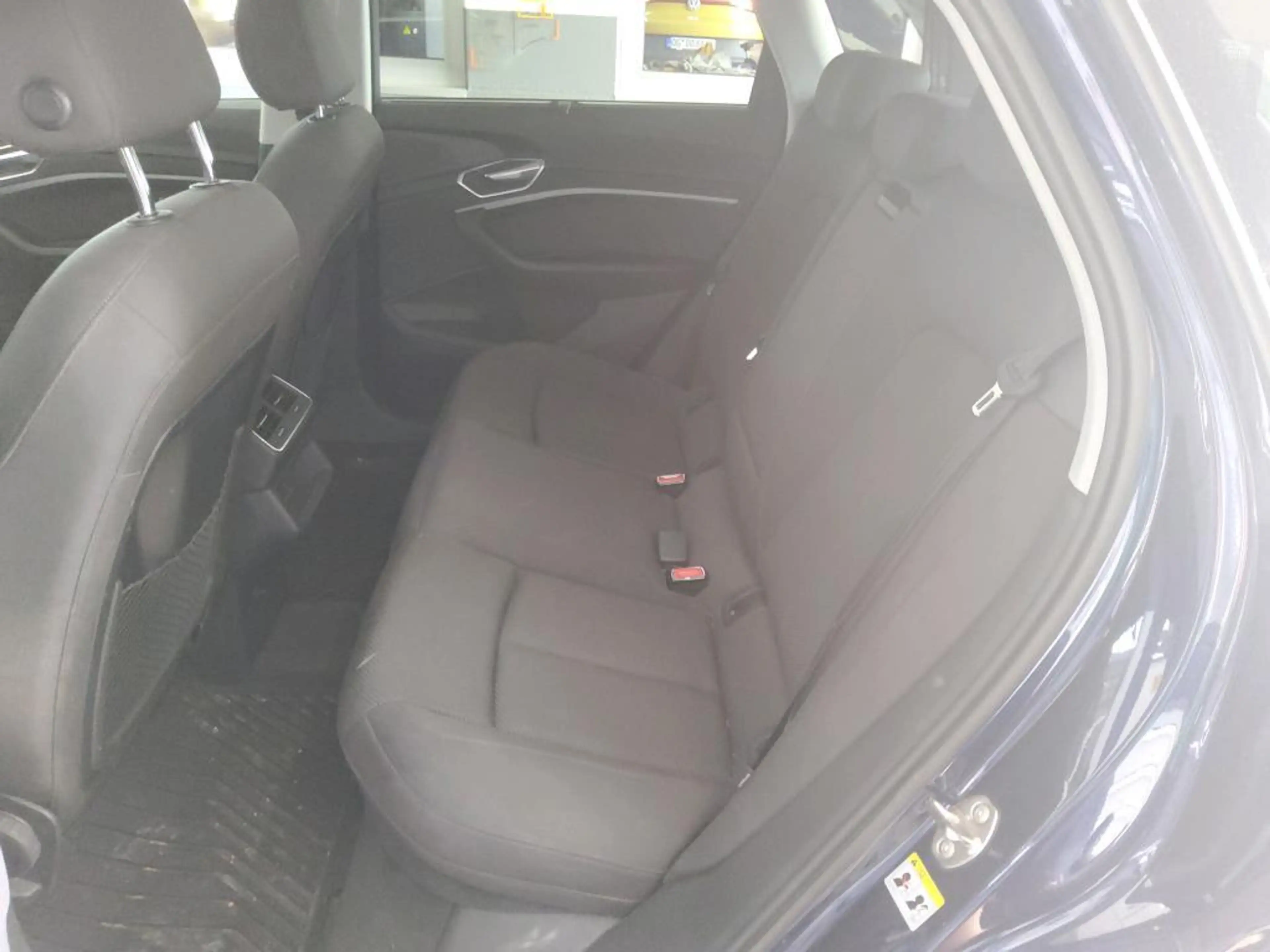 Audi e-tron 55 QUATTRO LED/ACC/AHK/NAVI/DAB/AIR-SUS — photo 11