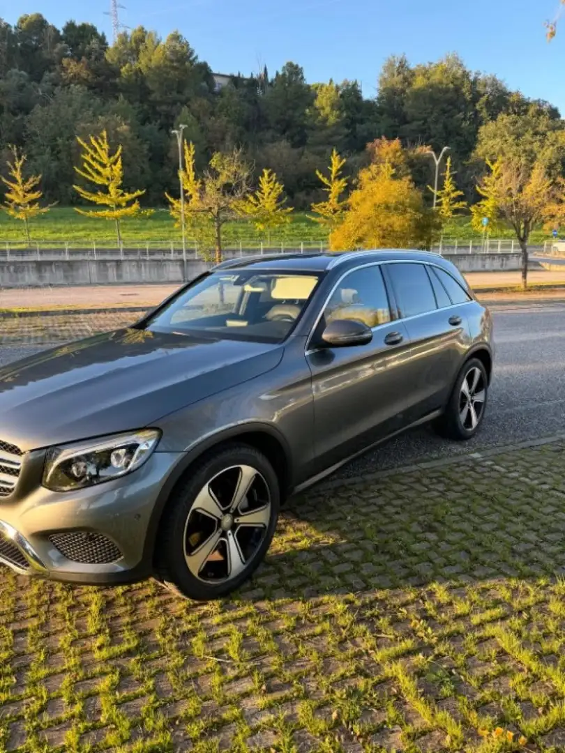 Mercedes-Benz GLC 220 d 4Matic Premium Grigio - 2
