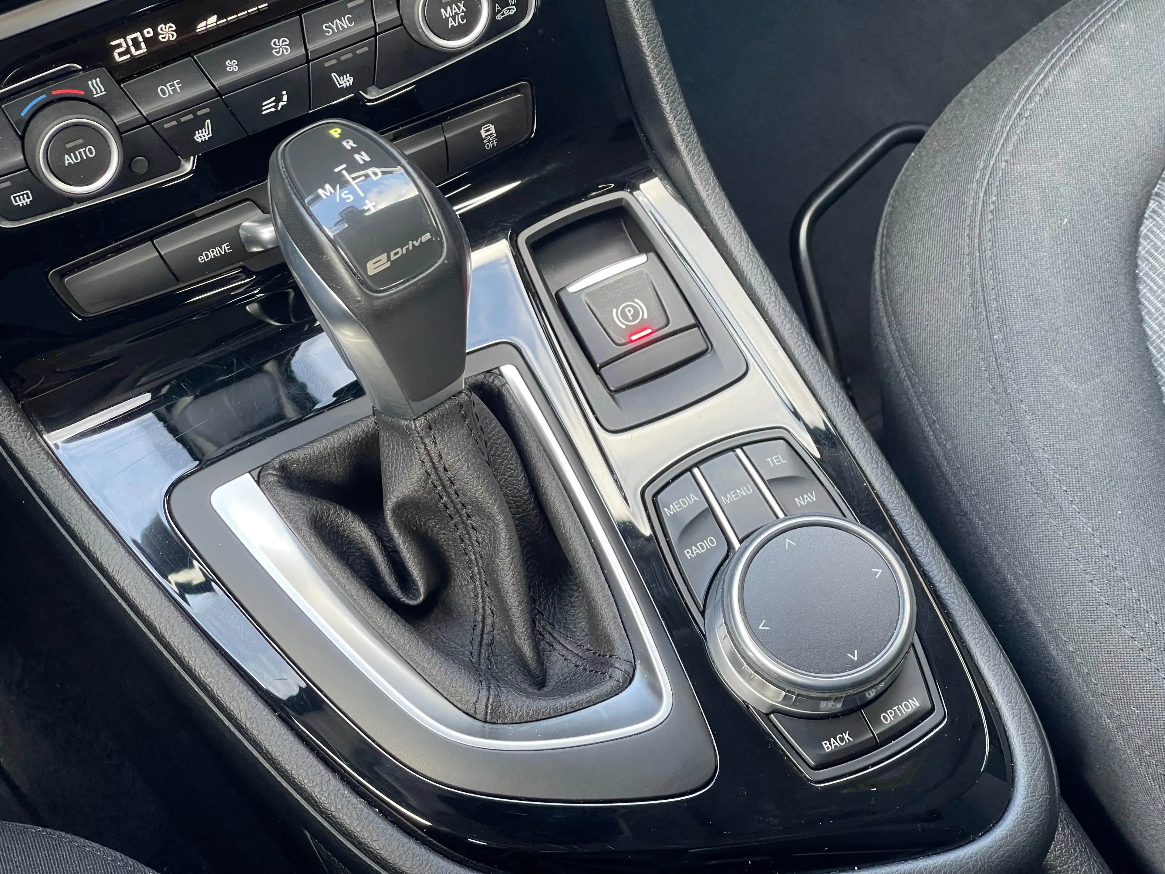 BMW 225 Active Tourer PHEV 225xeA*GARANTIE 1AN*BOITE AUTO — photo 15