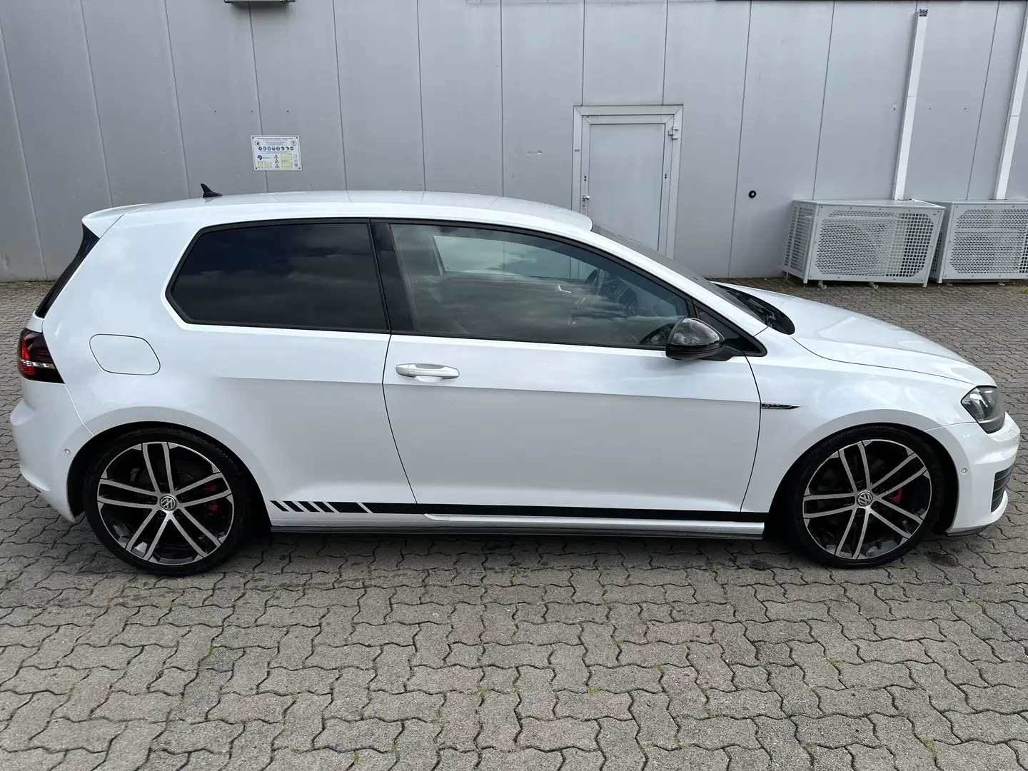 Volkswagen Golf GTD BlueMotion Technology DSG - 2