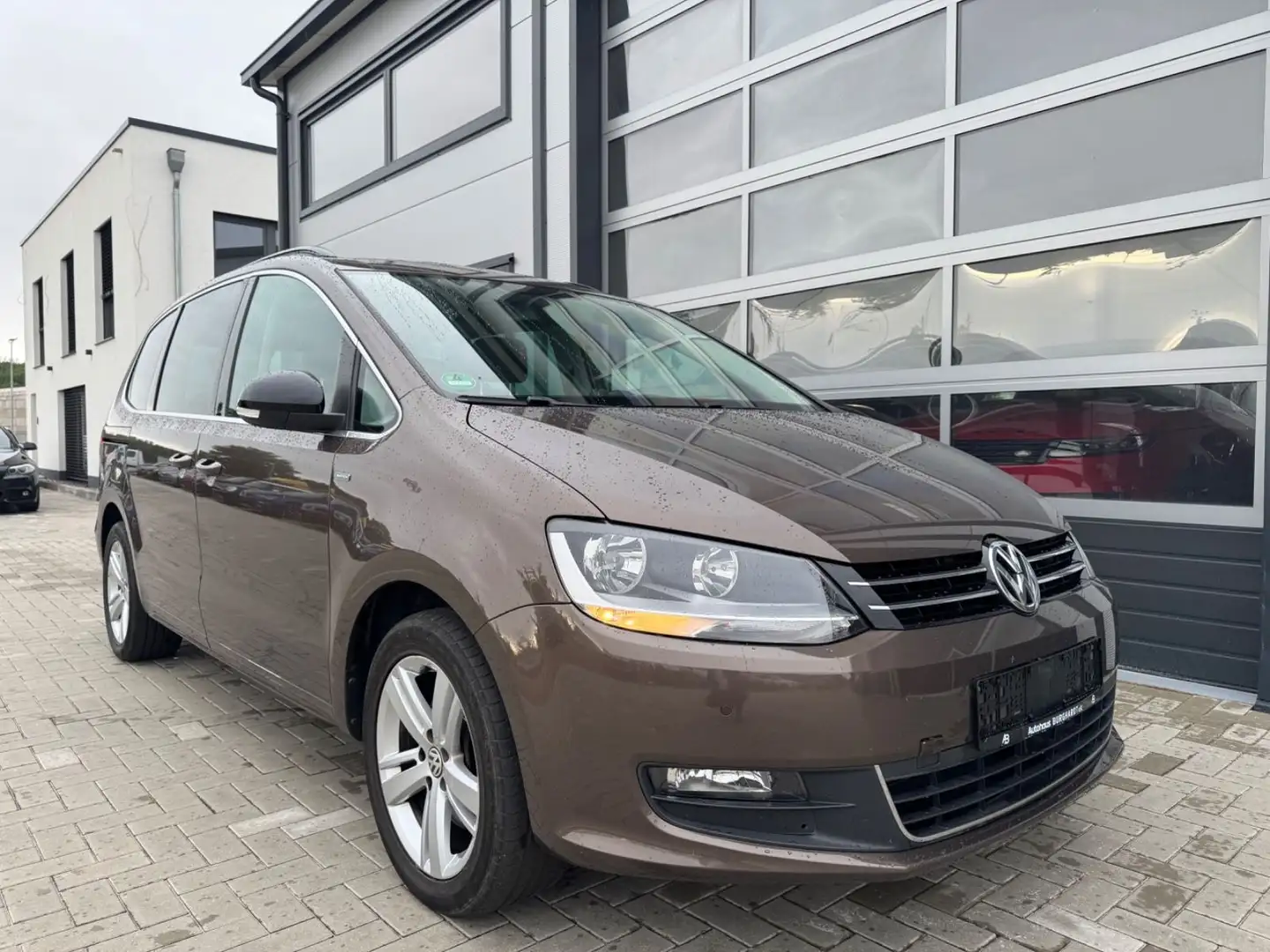 Volkswagen Sharan Match 2.0TDI el. Schiebetüren Gepflegt Marrone - 1