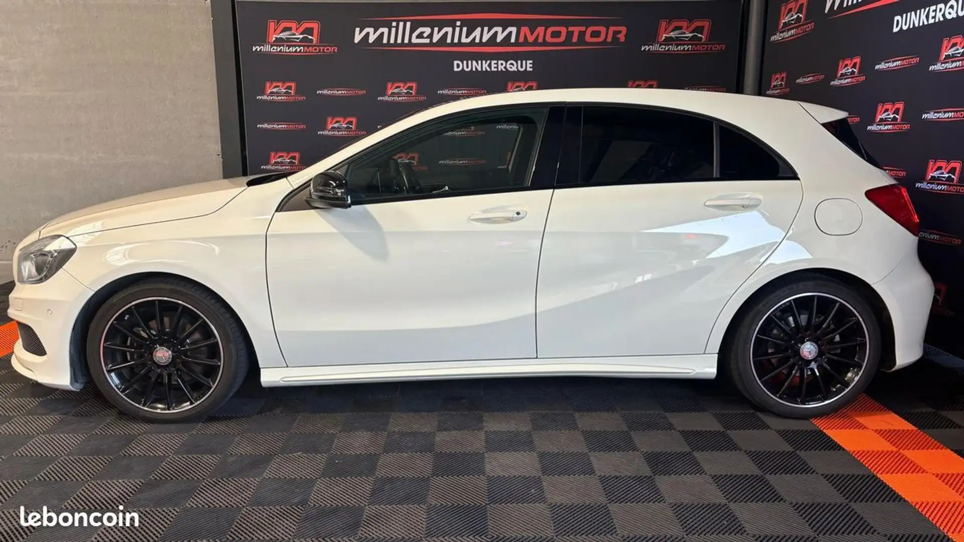Mercedes-Benz A 180 Mercedes 180 d fascination pack amg 109 ch 7g dct  Blanc - 2