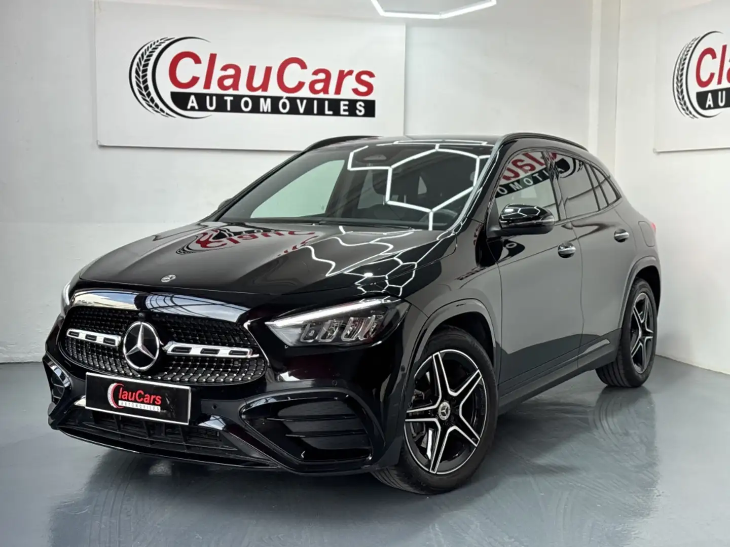 Mercedes-Benz GLA 200 7G-DCT Negro - 1