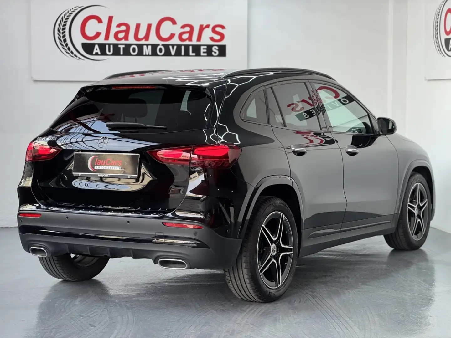Mercedes-Benz GLA 200 7G-DCT Negro - 2
