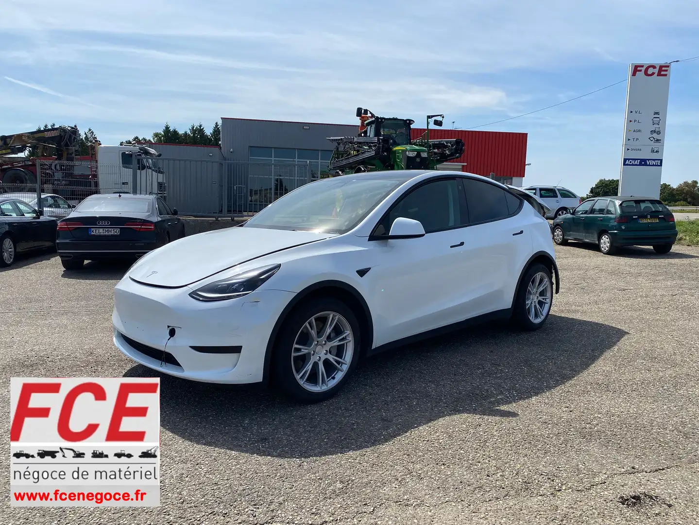 Tesla Model Y Model Y RWD / Origine Française endommagée Weiß - 1