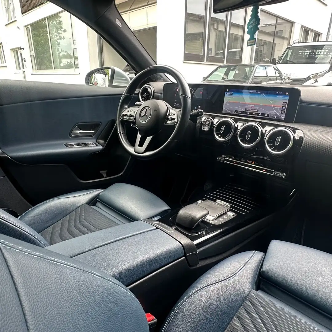 Mercedes-Benz A 180 Navi-PDC-SportSit-Spurass-Rück-Kamera Argent - 1