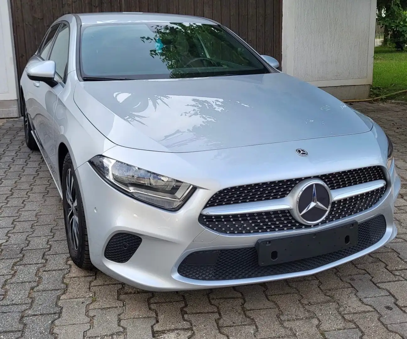 Mercedes-Benz A 180 Navi-PDC-SportSit-Spurass-Rück-Kamera Argent - 2