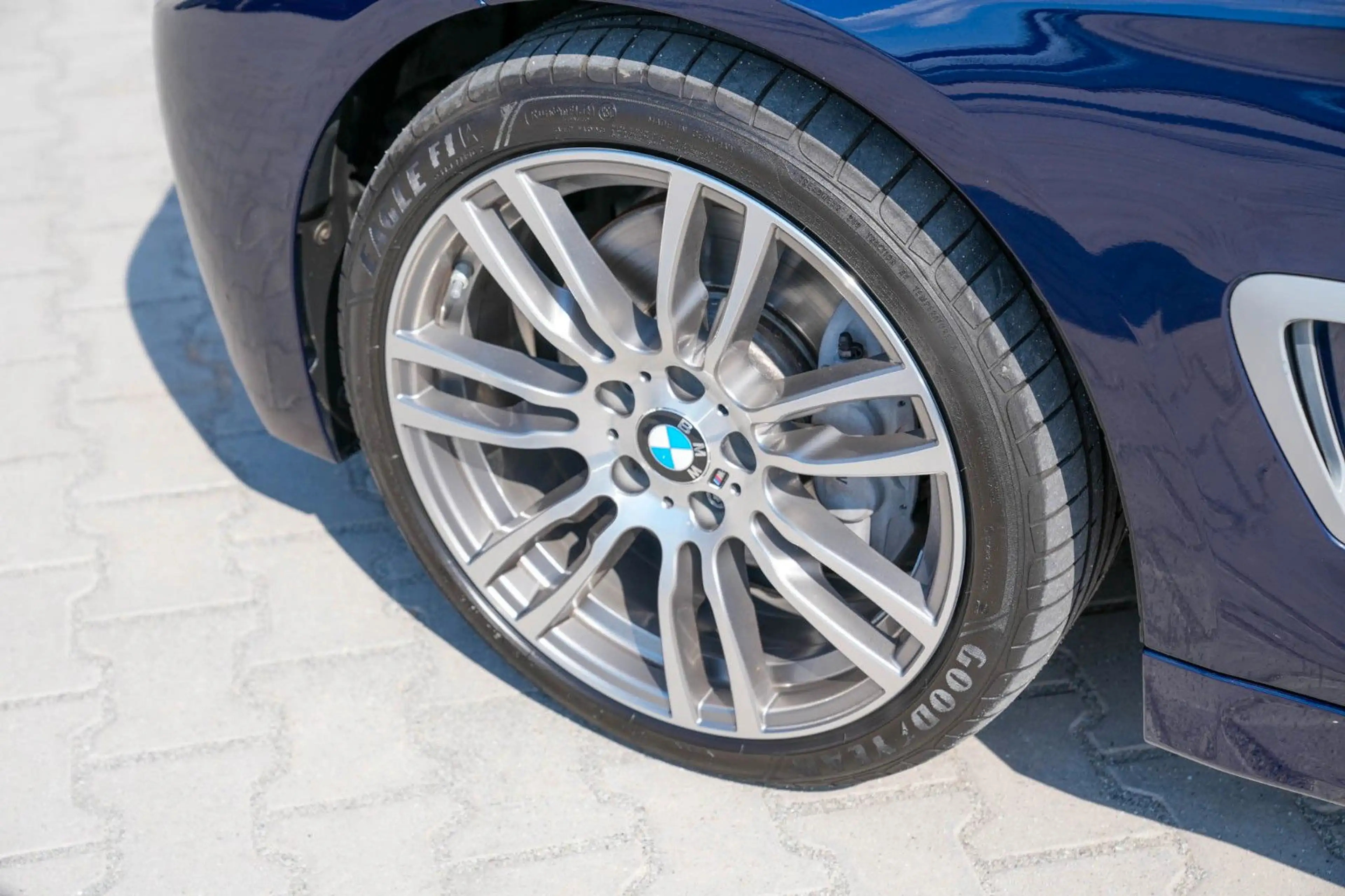 BMW 435 d*XDRIVE*INDIVIDUAL*H&K*M-PAKET*TRAUMFAHRZEUG — photo 3