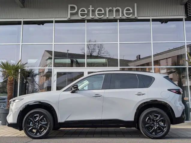 Mazda CX-5 view 3