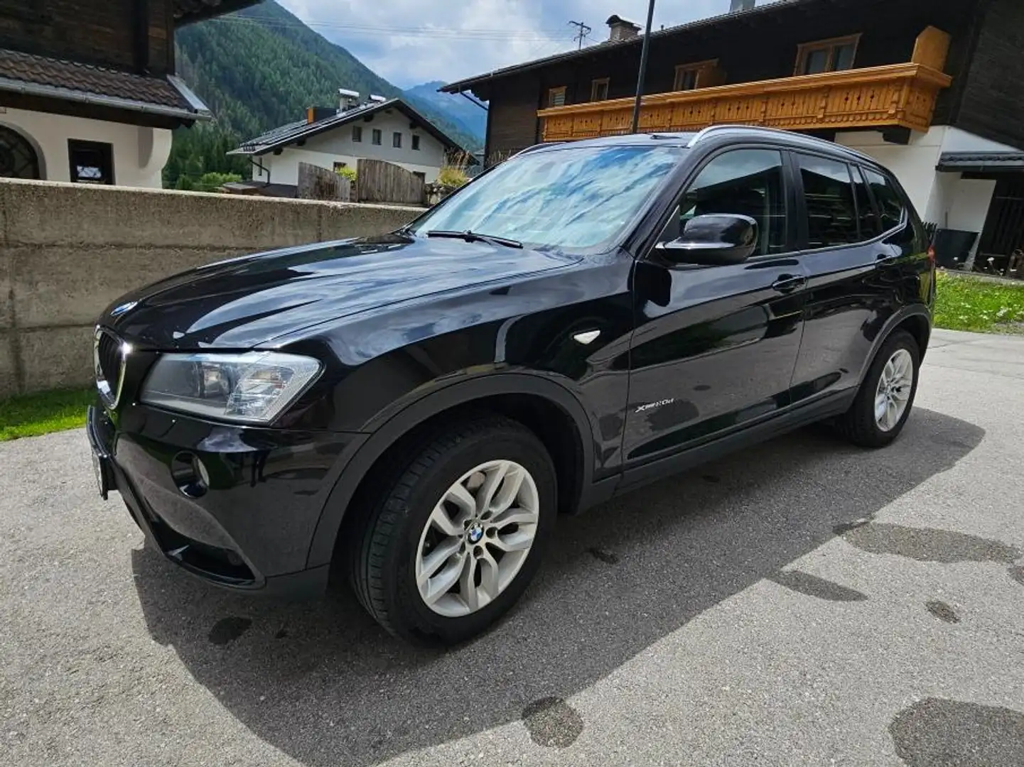 BMW X3 X3 xDrive20d Aut. Schwarz - 1