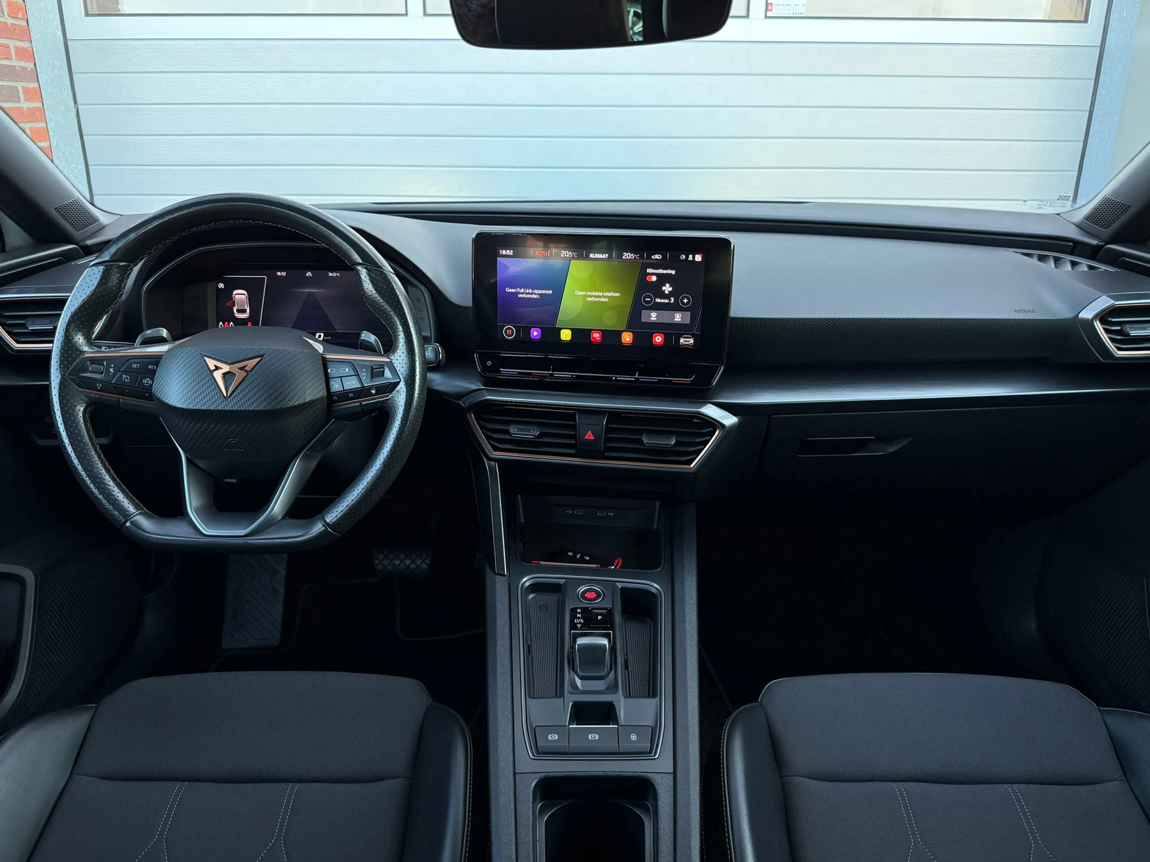 CUPRA Leon Sportstourer 1.5 eTSI! Incl. Btw! Carplay! Sfeer.! — photo 9