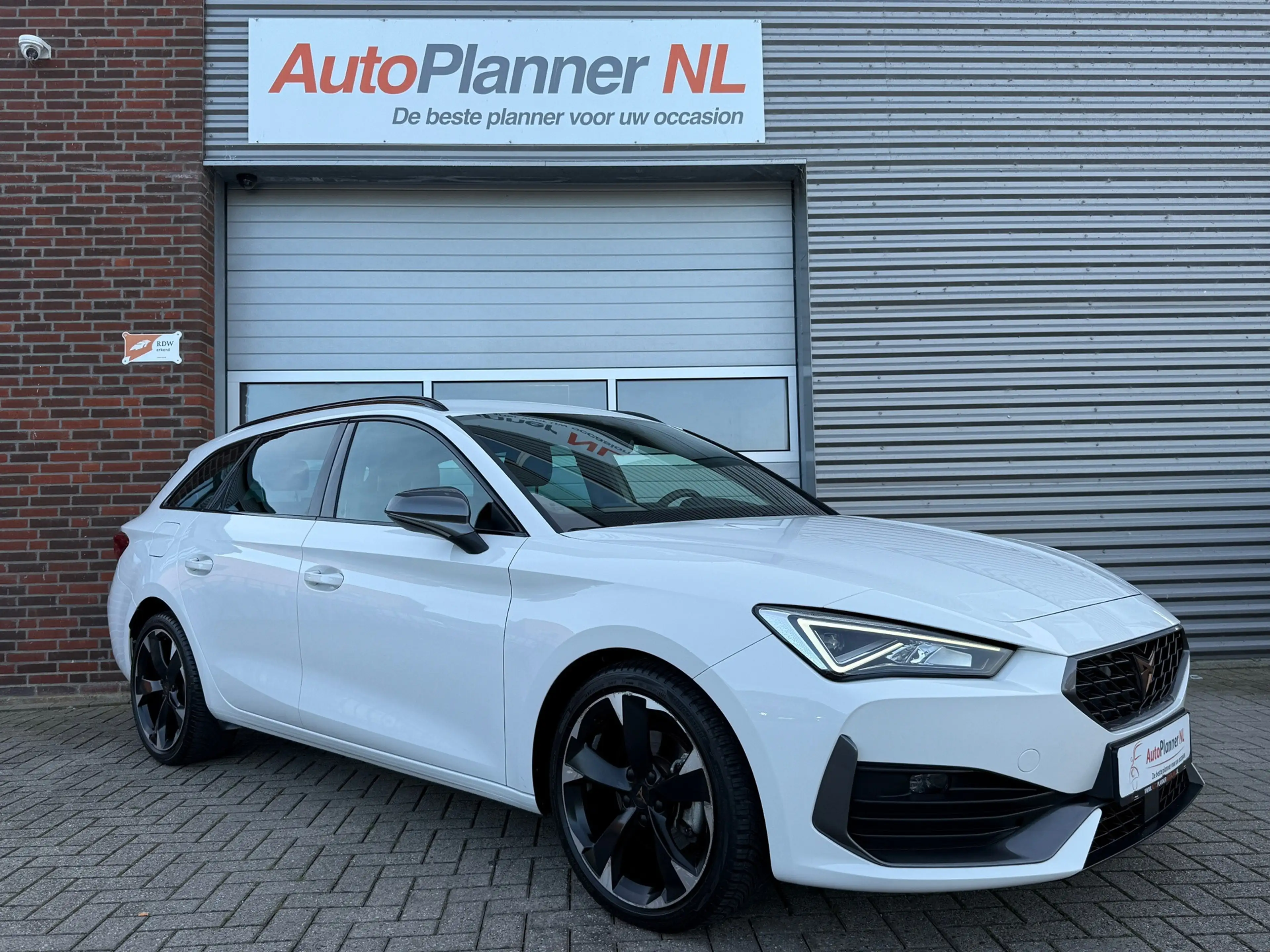 CUPRA Leon Sportstourer 1.5 eTSI! Incl. Btw! Carplay! Sfeer.!
