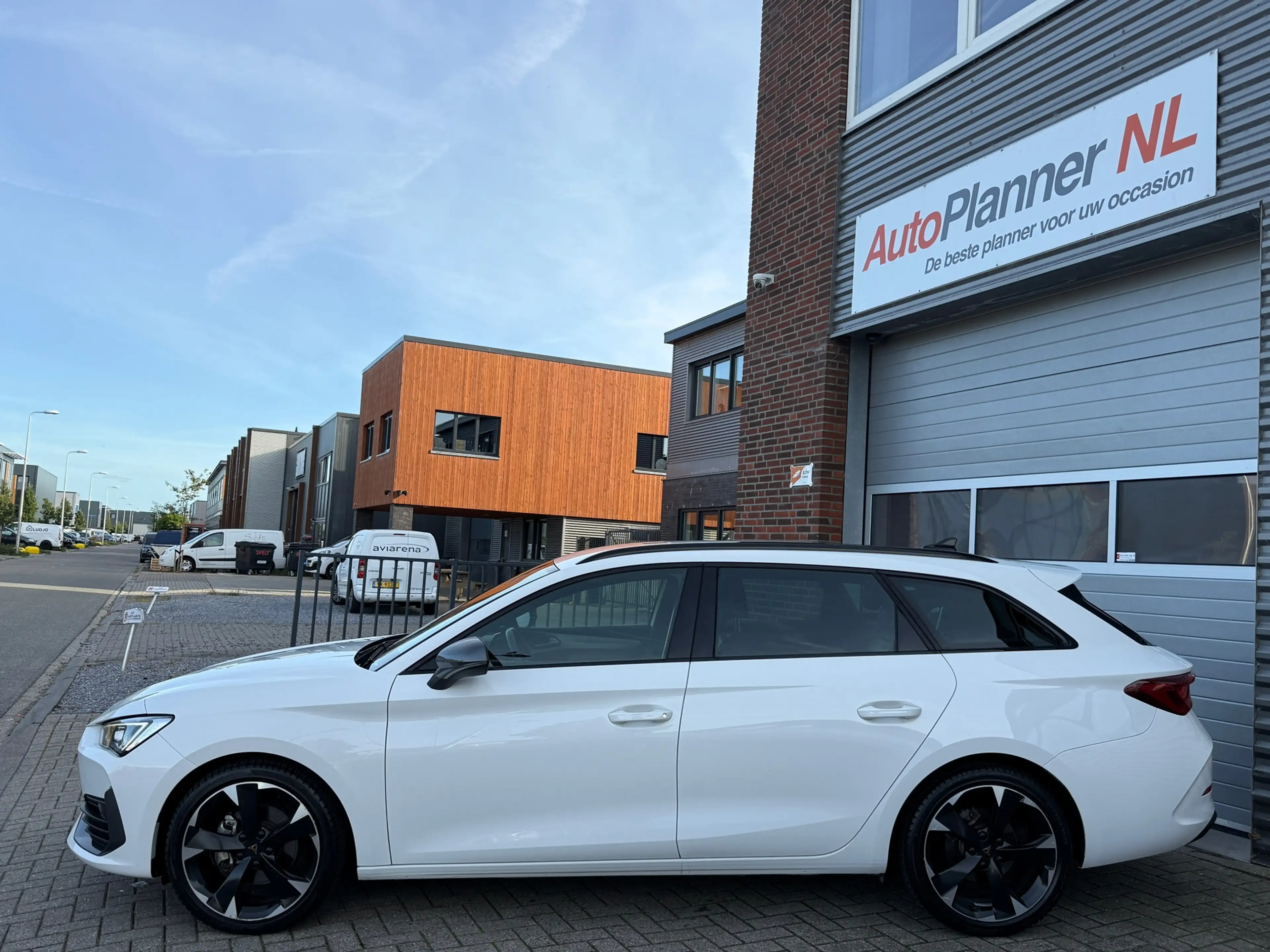 CUPRA Leon Sportstourer 1.5 eTSI! Incl. Btw! Carplay! Sfeer.! — photo 7