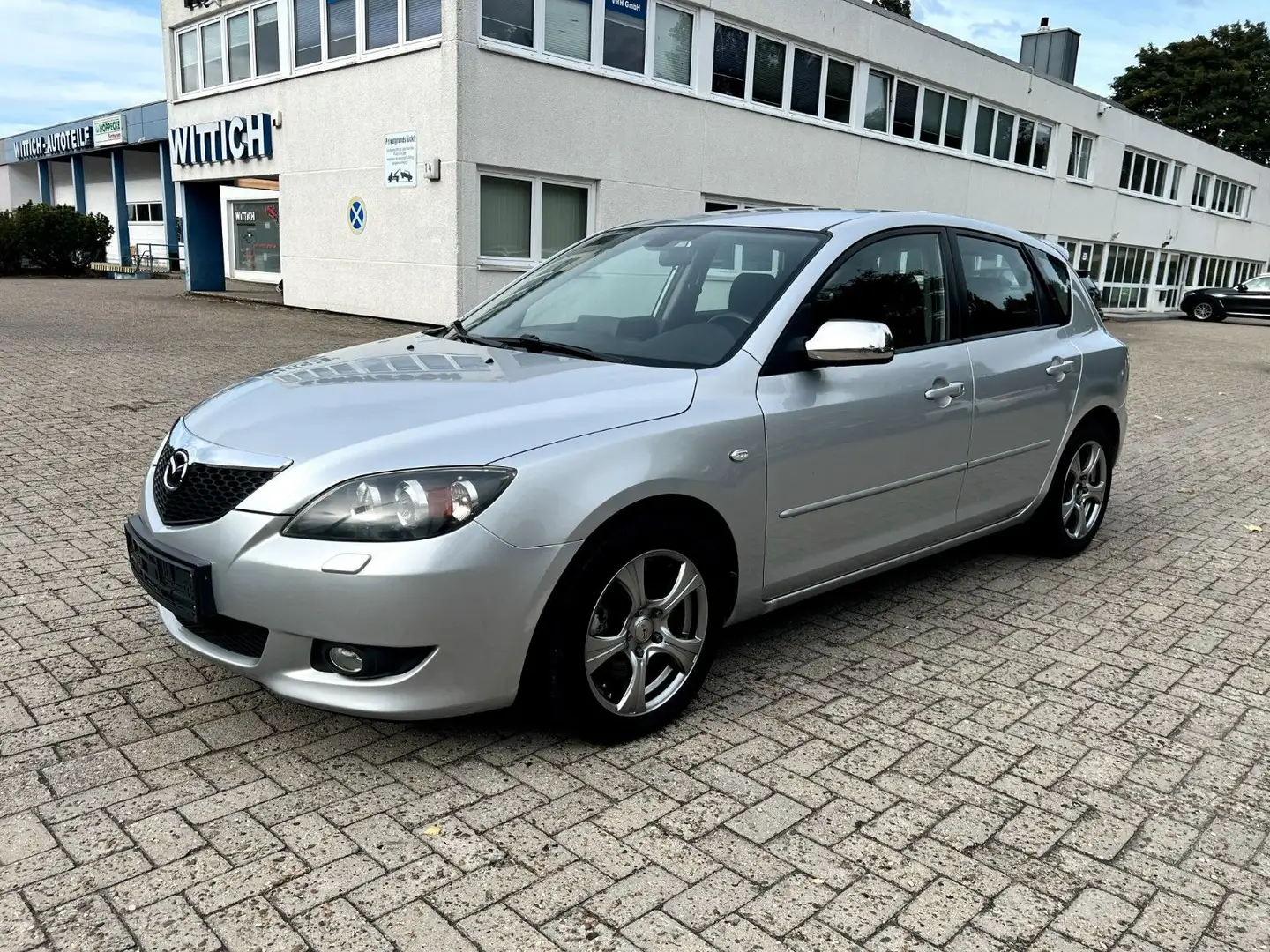Mazda 3 Lim. 2.0 Sport Top"NEU TÜV, 2.HAND,SCHECKHEFT" Silber - 1