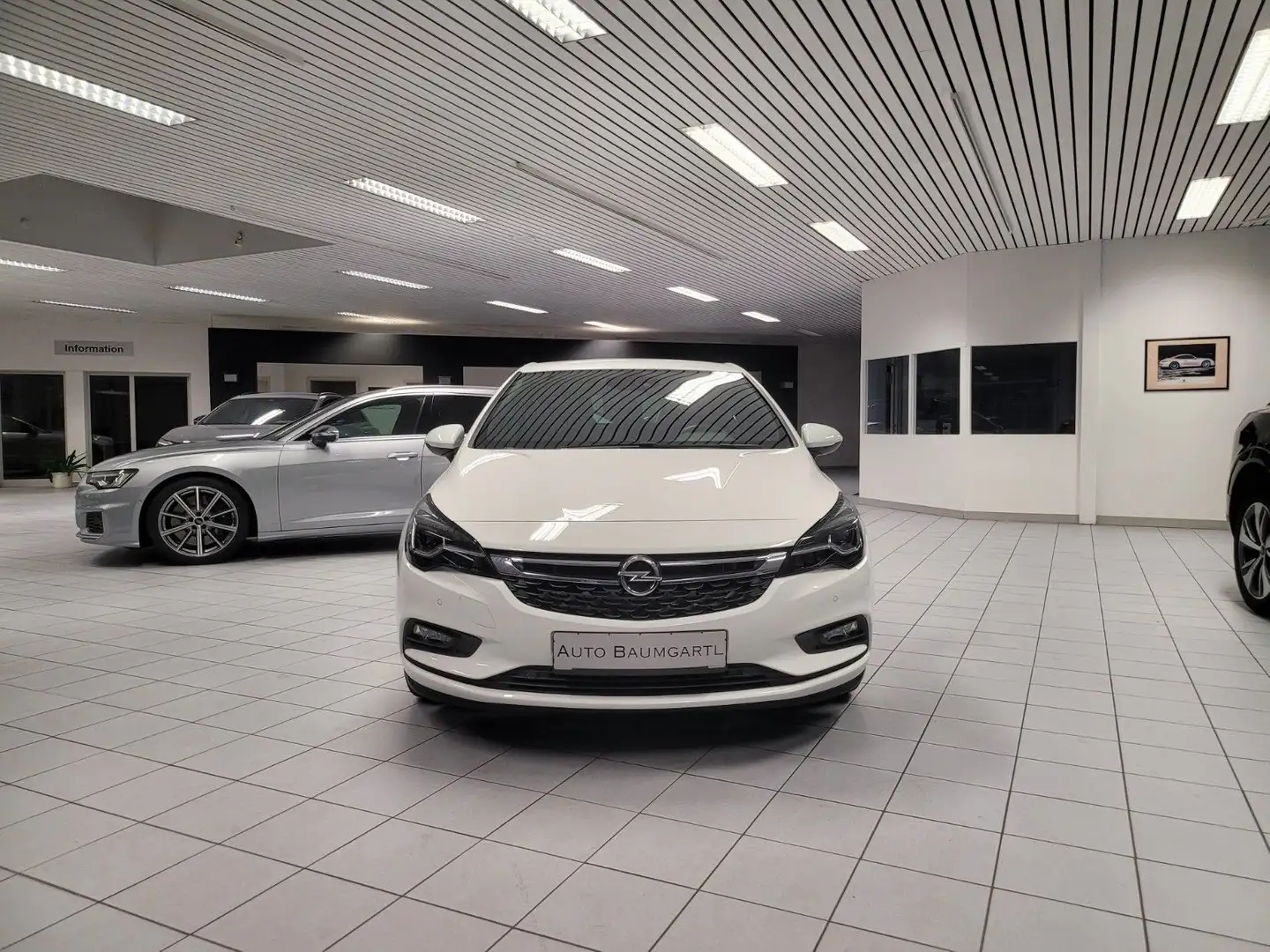 Opel Astra K Lim.1.4 Turbo Navi/LED/SHZ/Kamera/Leder Weiß - 2