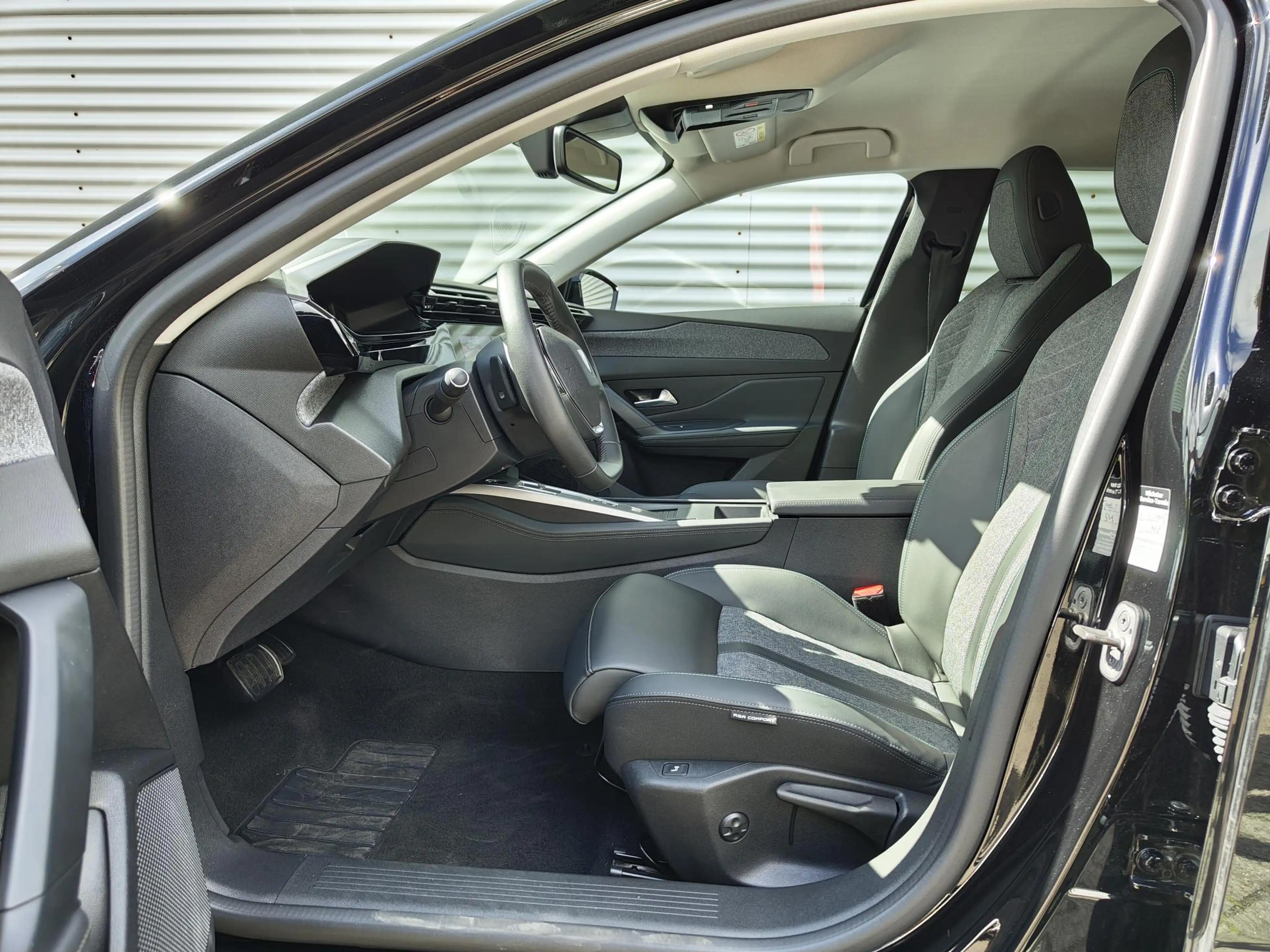 Peugeot 408 Allure Pack 1.2 Turbo 130pk EAT8 | NAVI | 360° CAM — photo 14