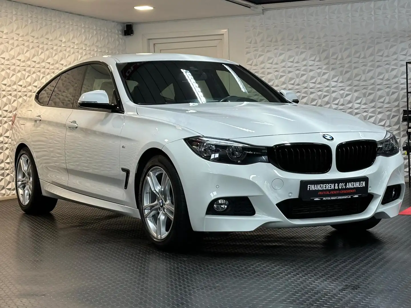 BMW 320 320d GT M SPORT PAKET SHADOW *LED#SHZ#HUD#NAVI Wit - 2