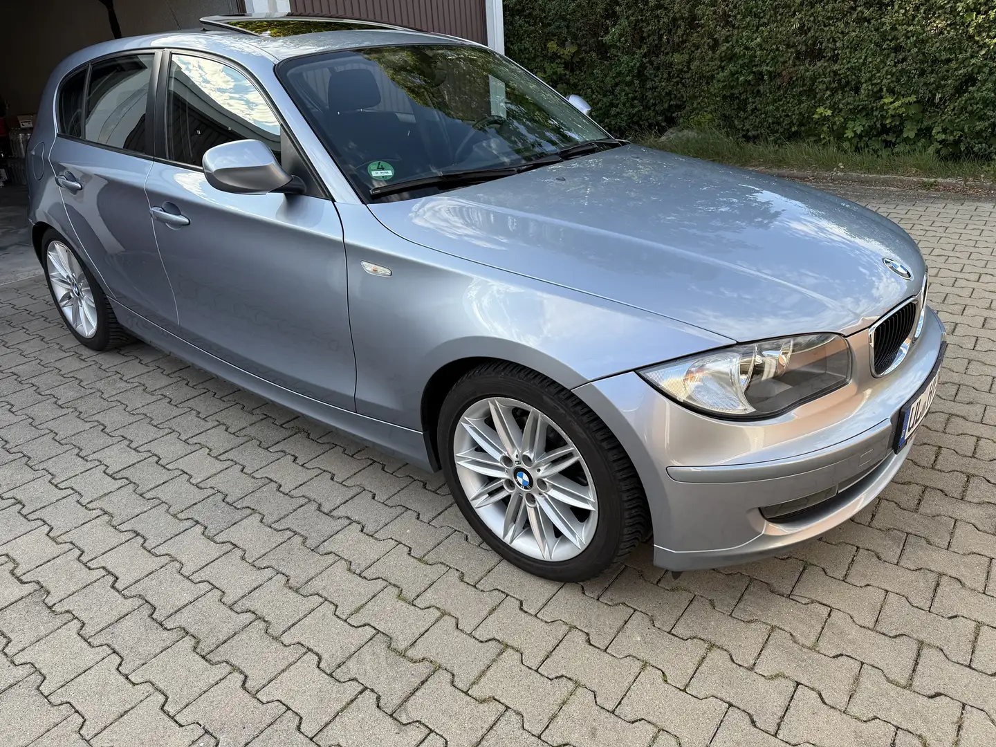 BMW 116 1er (5-Türer) 116i Aut. Lifestyle - 2