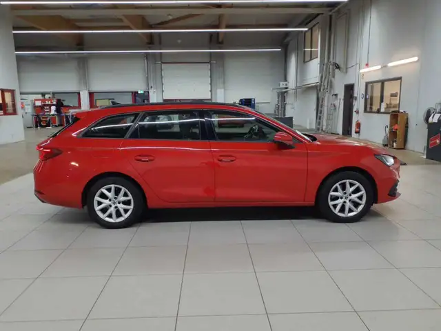 Seat Leon view 4