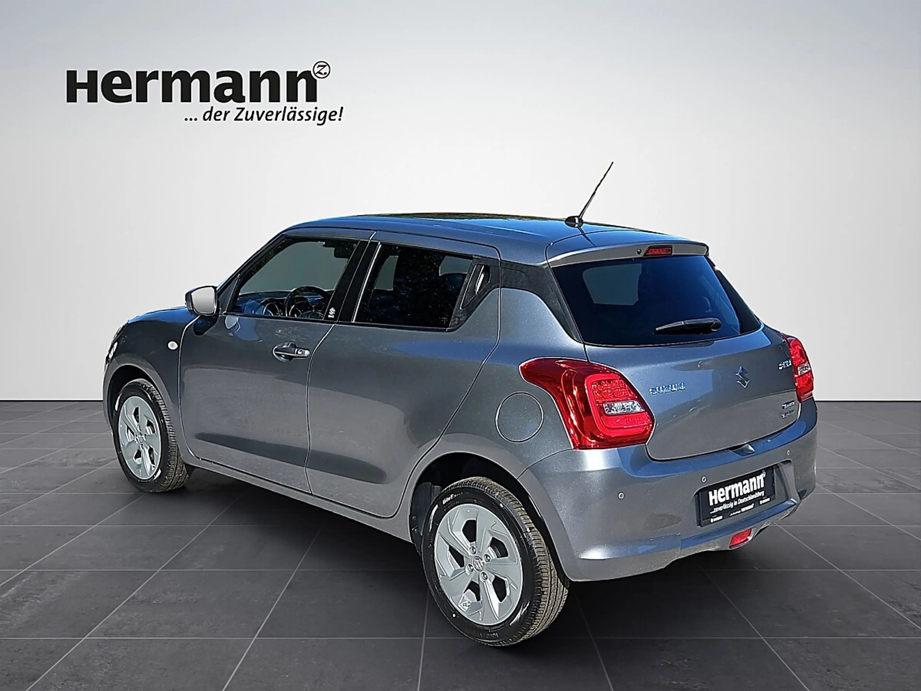 Suzuki Swift 1,2 Hybrid DualJet Allgrip Shine — photo 3
