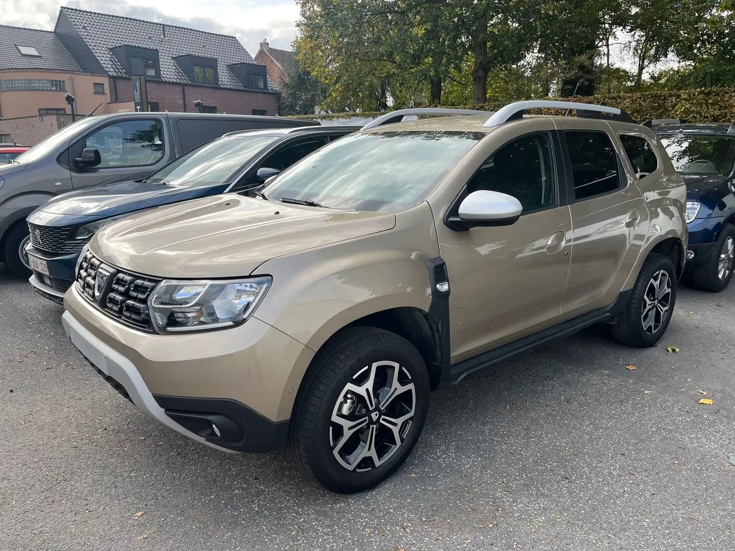 Dacia Duster TCe Prestige GPF*Gps*Leder*Arcam*Carpl Beige - 2