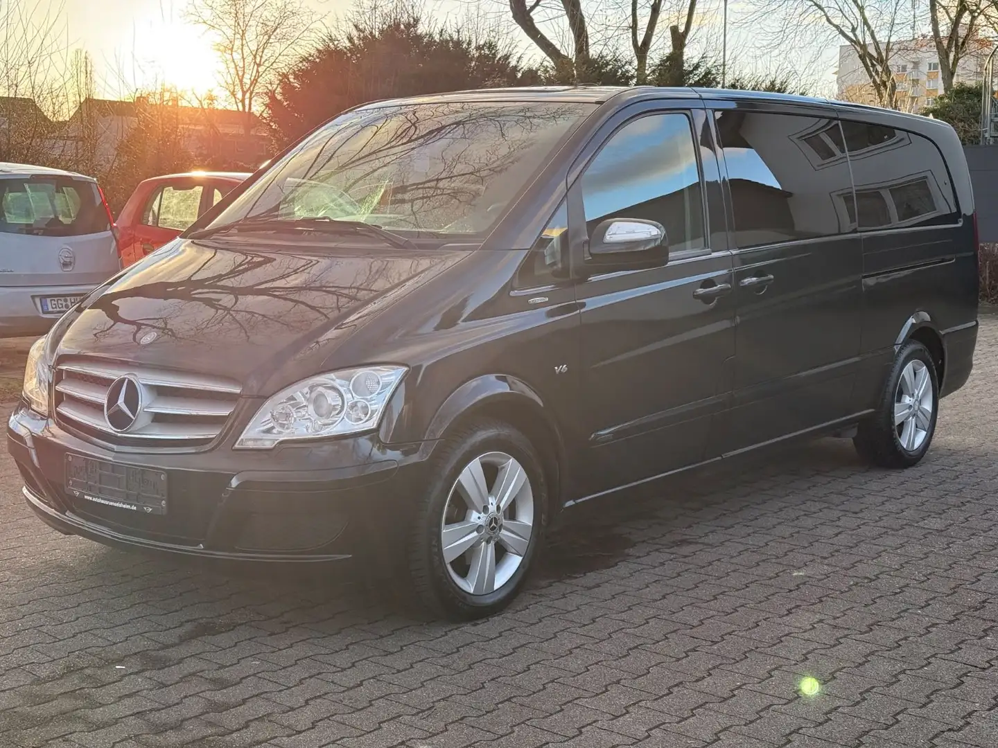 Mercedes-Benz Viano 3.0 CDI Ambiente Edition extralang*VOLL* Czarny - 1