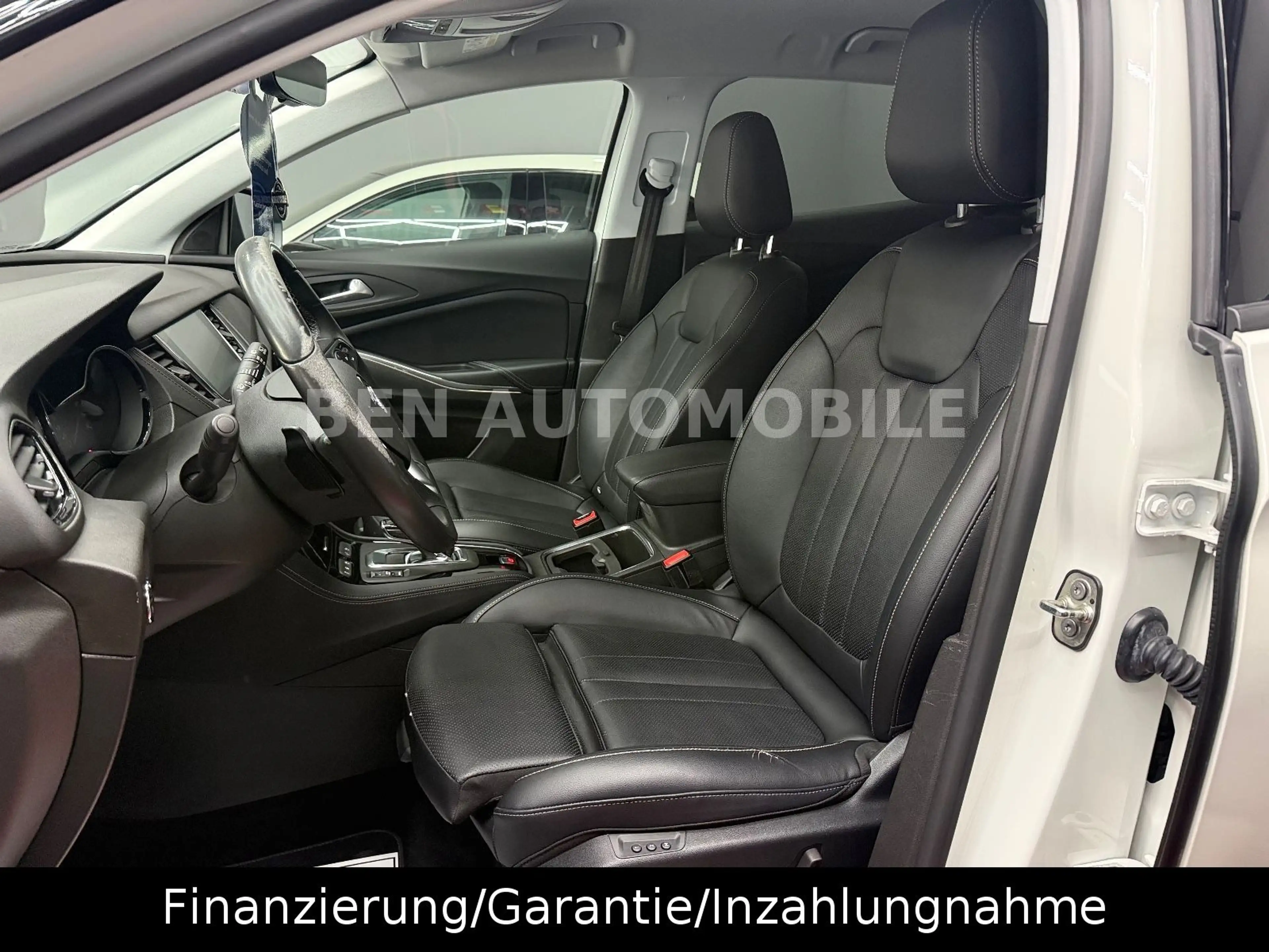 Opel Grandland X 1.6 Turbo Hybrid/Ultimate/1.HD — photo 4