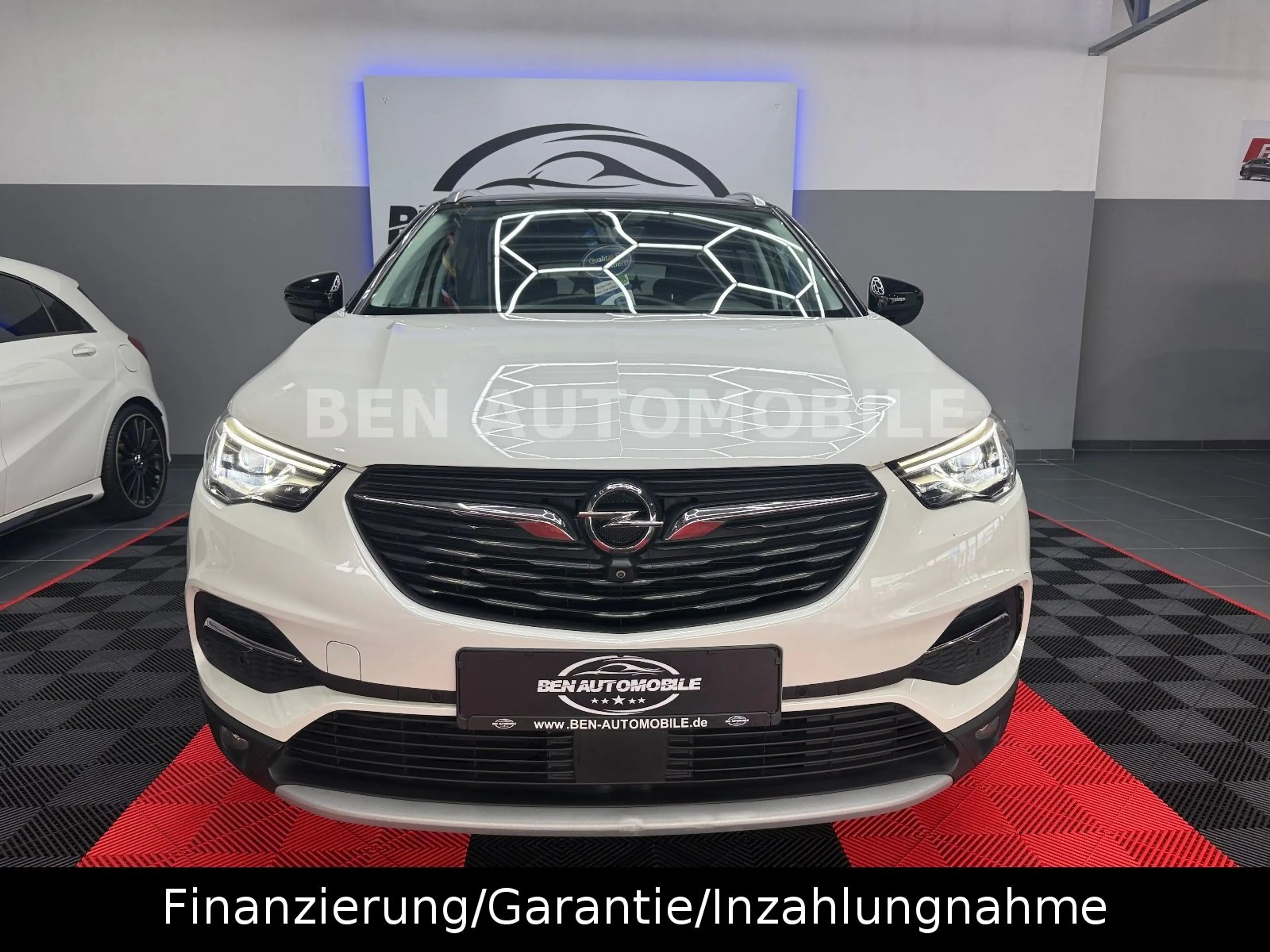 Opel Grandland X 1.6 Turbo Hybrid/Ultimate/1.HD — photo 5