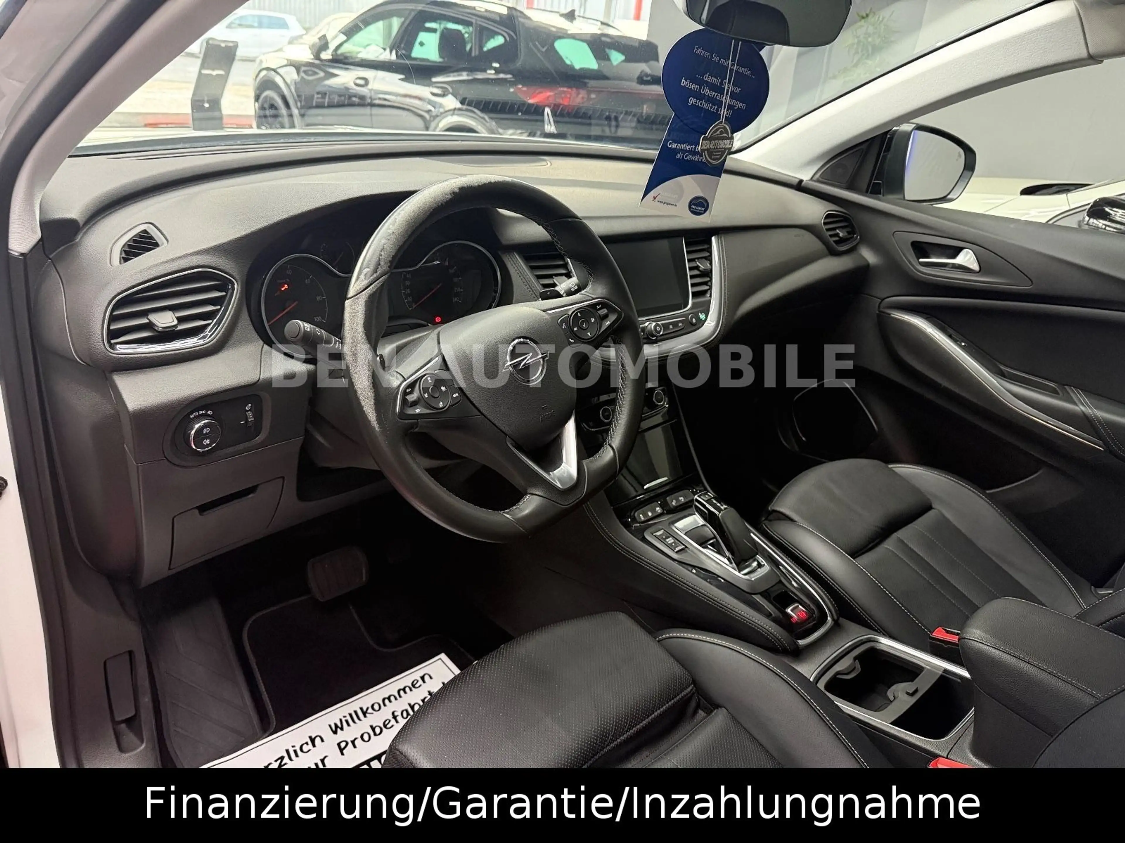 Opel Grandland X 1.6 Turbo Hybrid/Ultimate/1.HD — photo 2