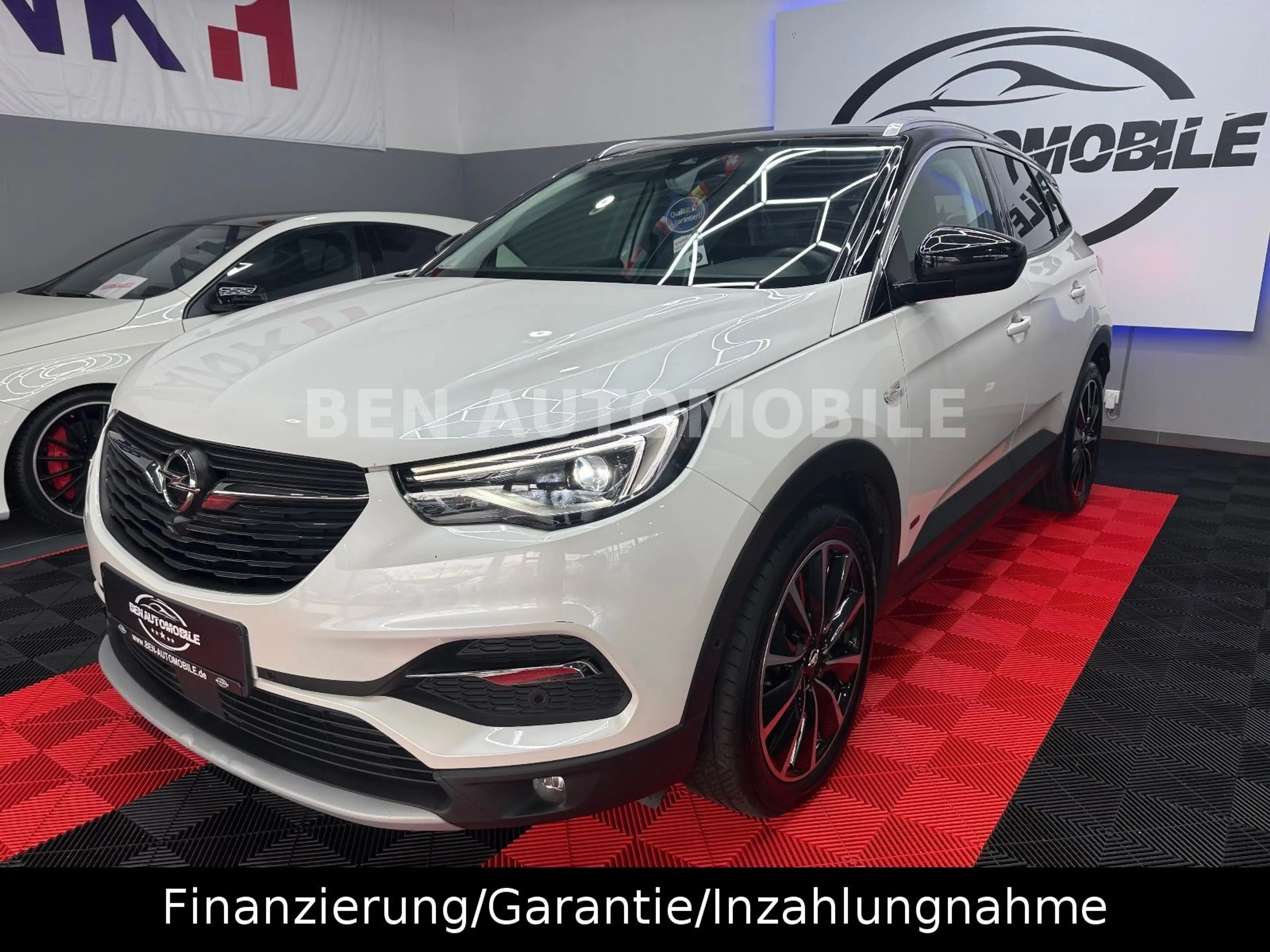 Opel Grandland X 1.6 Turbo Hybrid/Ultimate/1.HD — photo 3