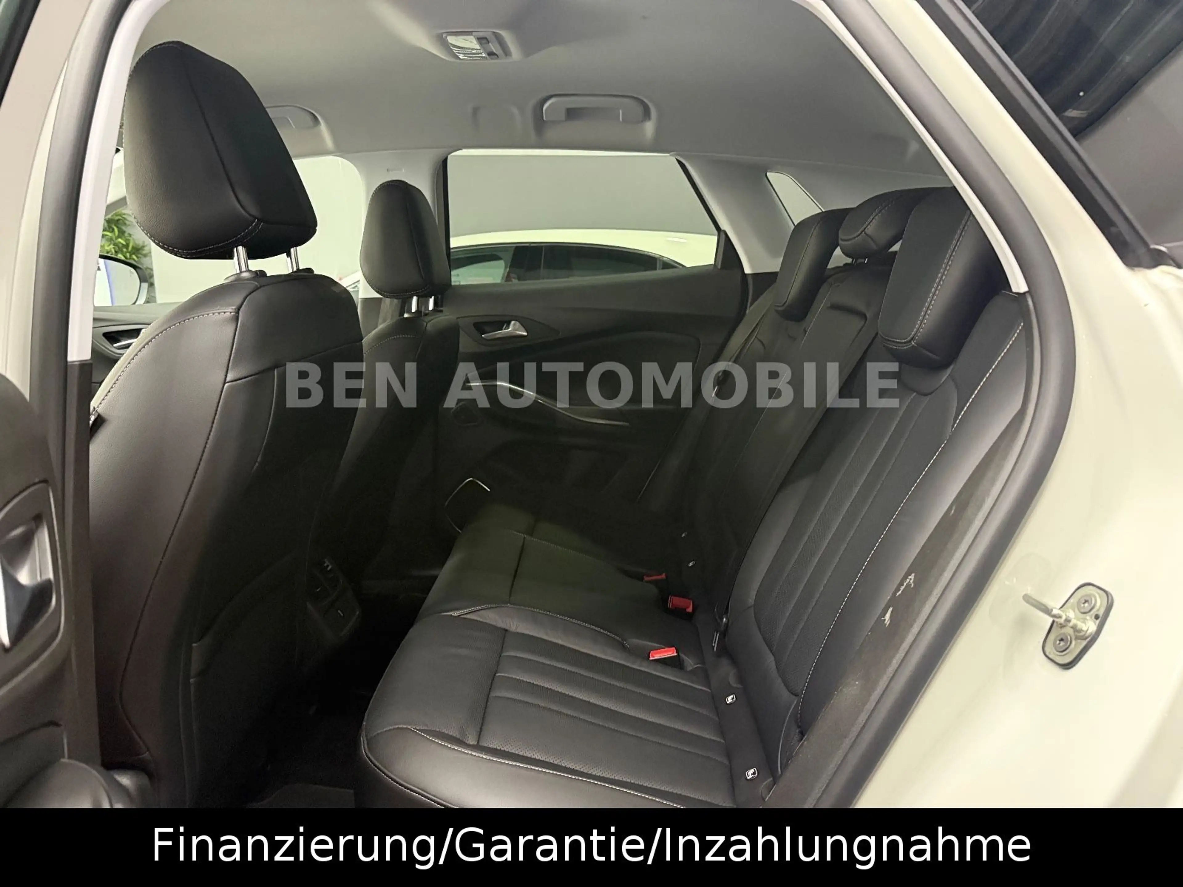 Opel Grandland X 1.6 Turbo Hybrid/Ultimate/1.HD — photo 14