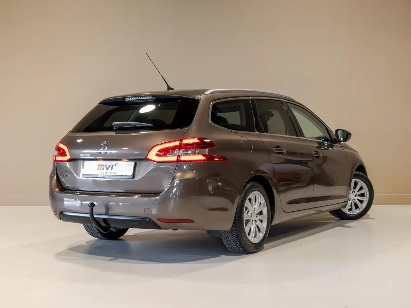 Peugeot 308 SW 1.2 e-THP Blue Lease Executive / 131pk / Panora Bruin - 2