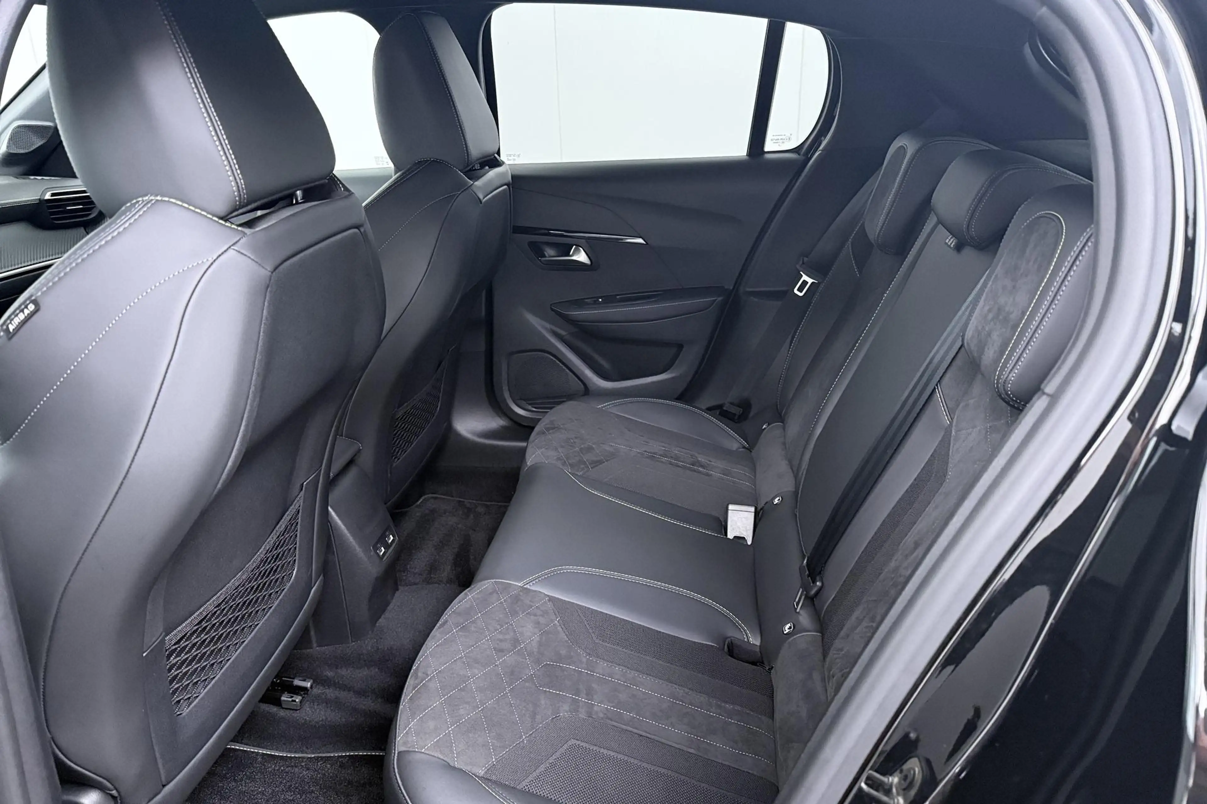 Peugeot e-208 EV GT Pack 50 kWh | SOH 99% | Stoelverwarming | Pa — photo 15