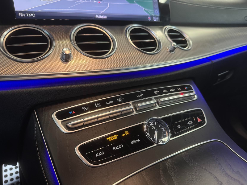 Mercedes-Benz E 400 E 400 d 4Matic°AMG°BURMESTER°KAM°AMBIE — photo 13