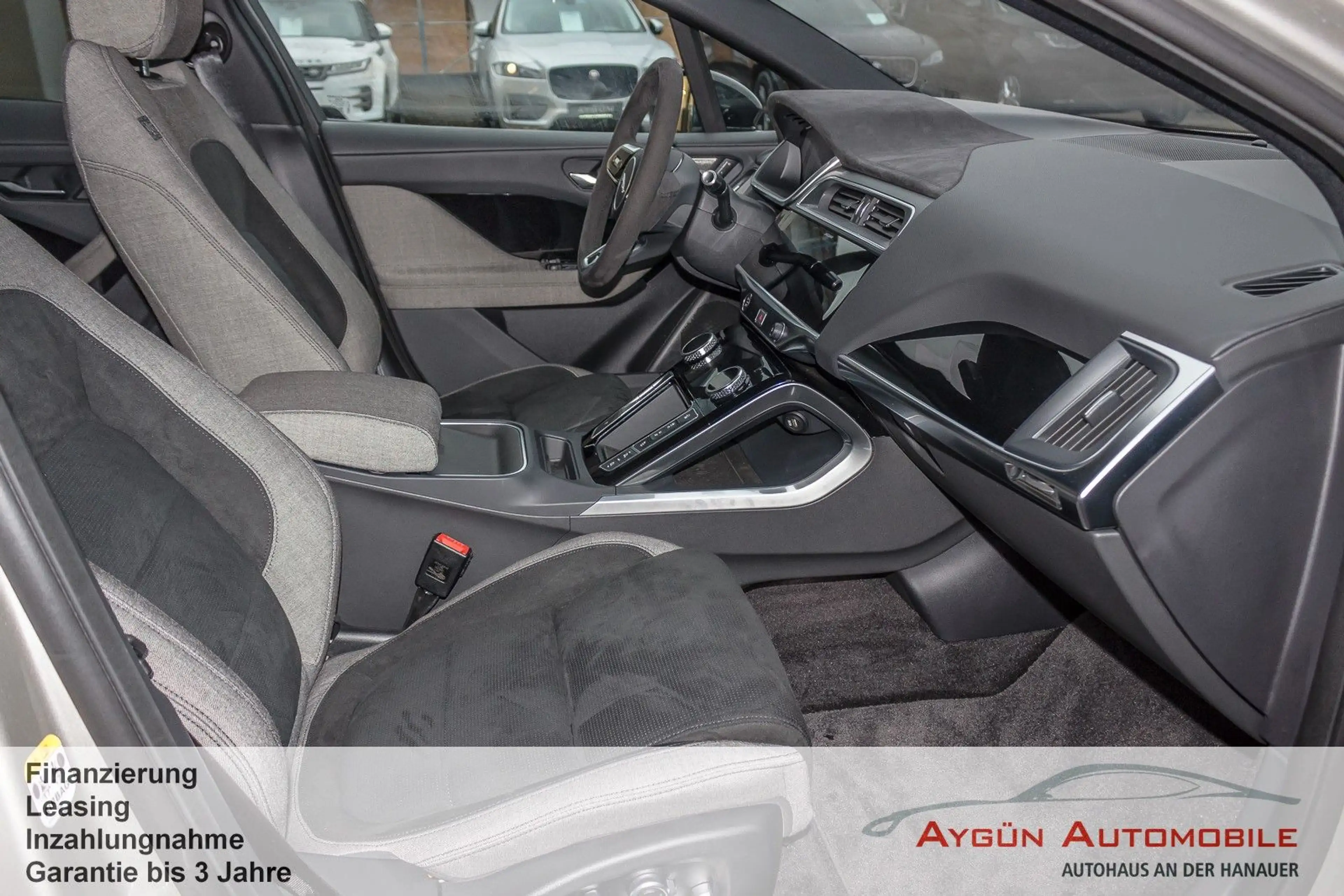 Jaguar I-Pace EV400 S*Luftfahrwerk*Pano*Matrix-LED*20"* — photo 13