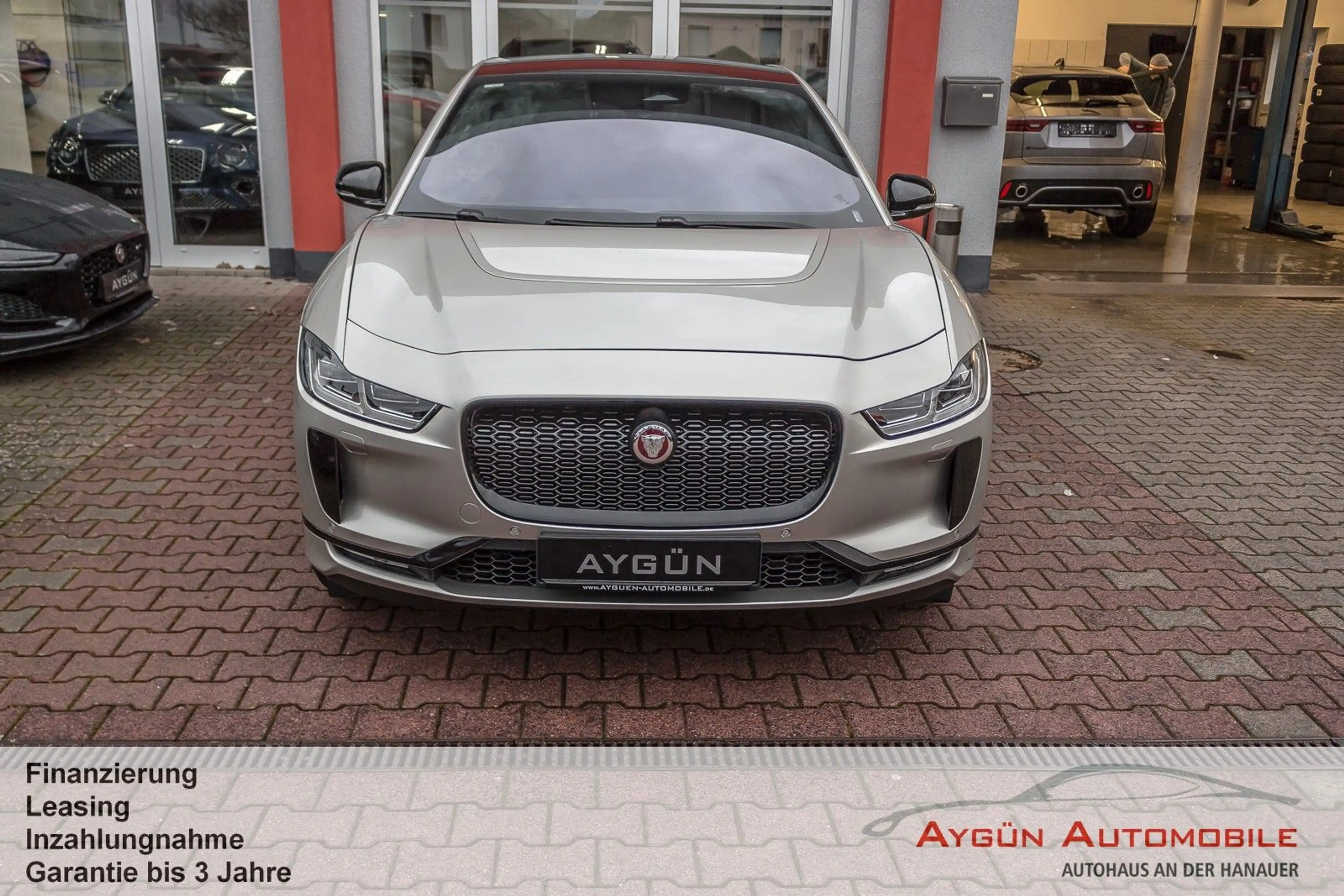 Jaguar I-Pace EV400 S*Luftfahrwerk*Pano*Matrix-LED*20"* — photo 6