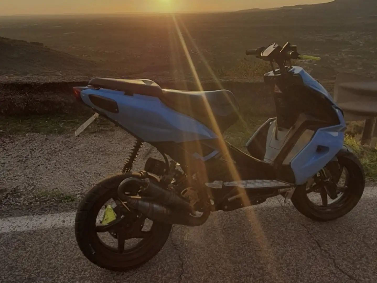Aprilia SR 50 Kék - 2