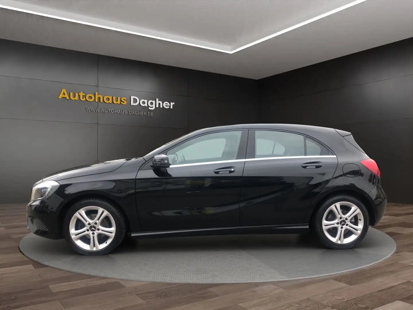Mercedes-Benz A 180 Xenon AHK Schwarz - 2