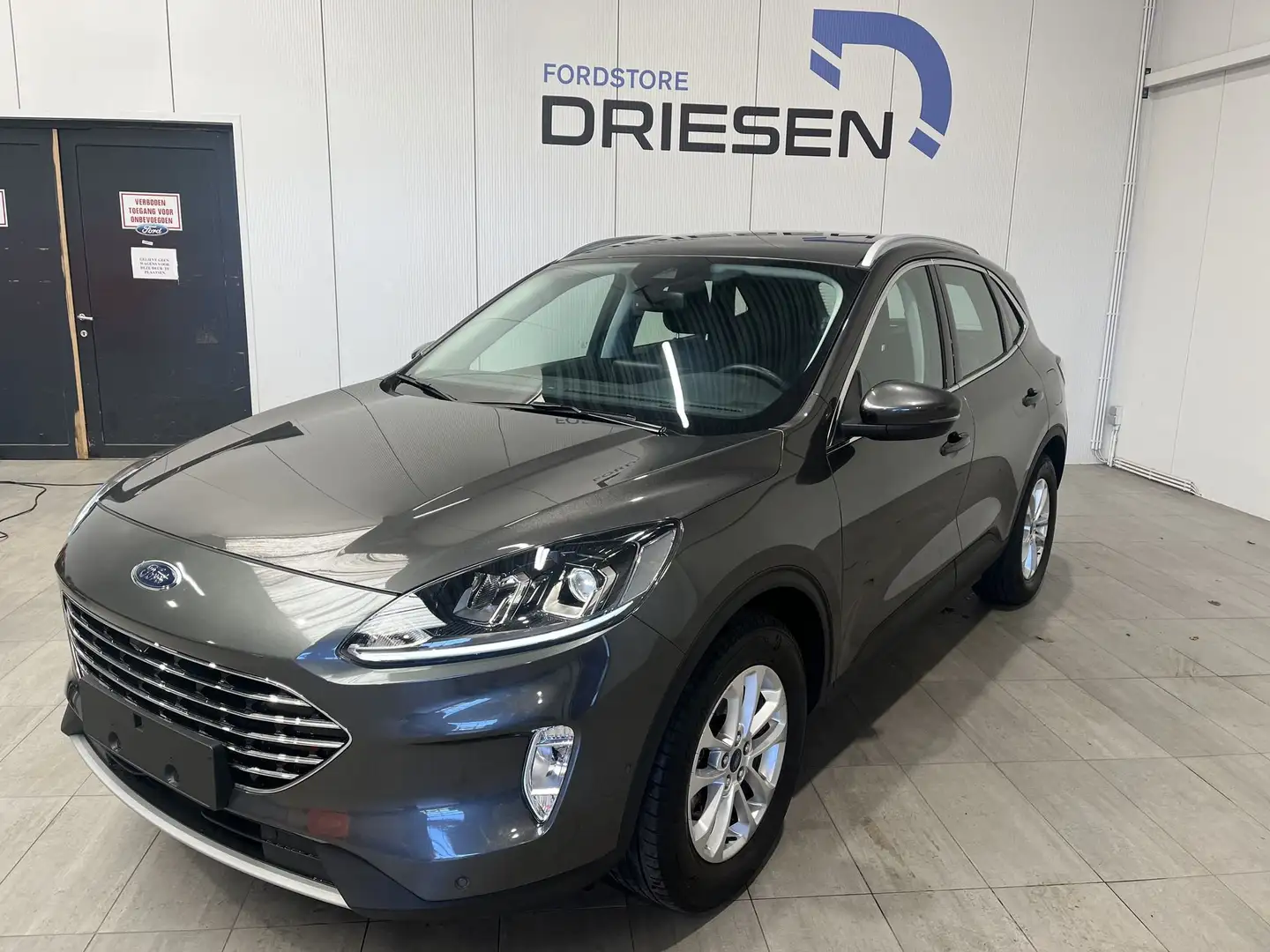 Ford Kuga Titanium 1.5i 150 pk - 1