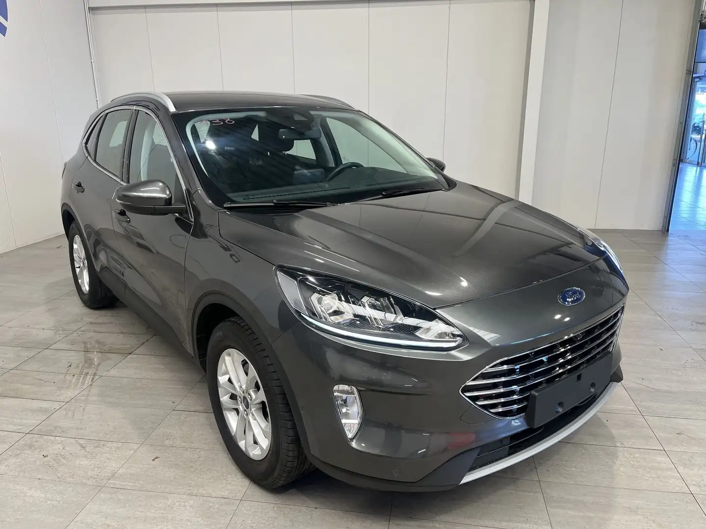 Ford Kuga Titanium 1.5i 150 pk - 2