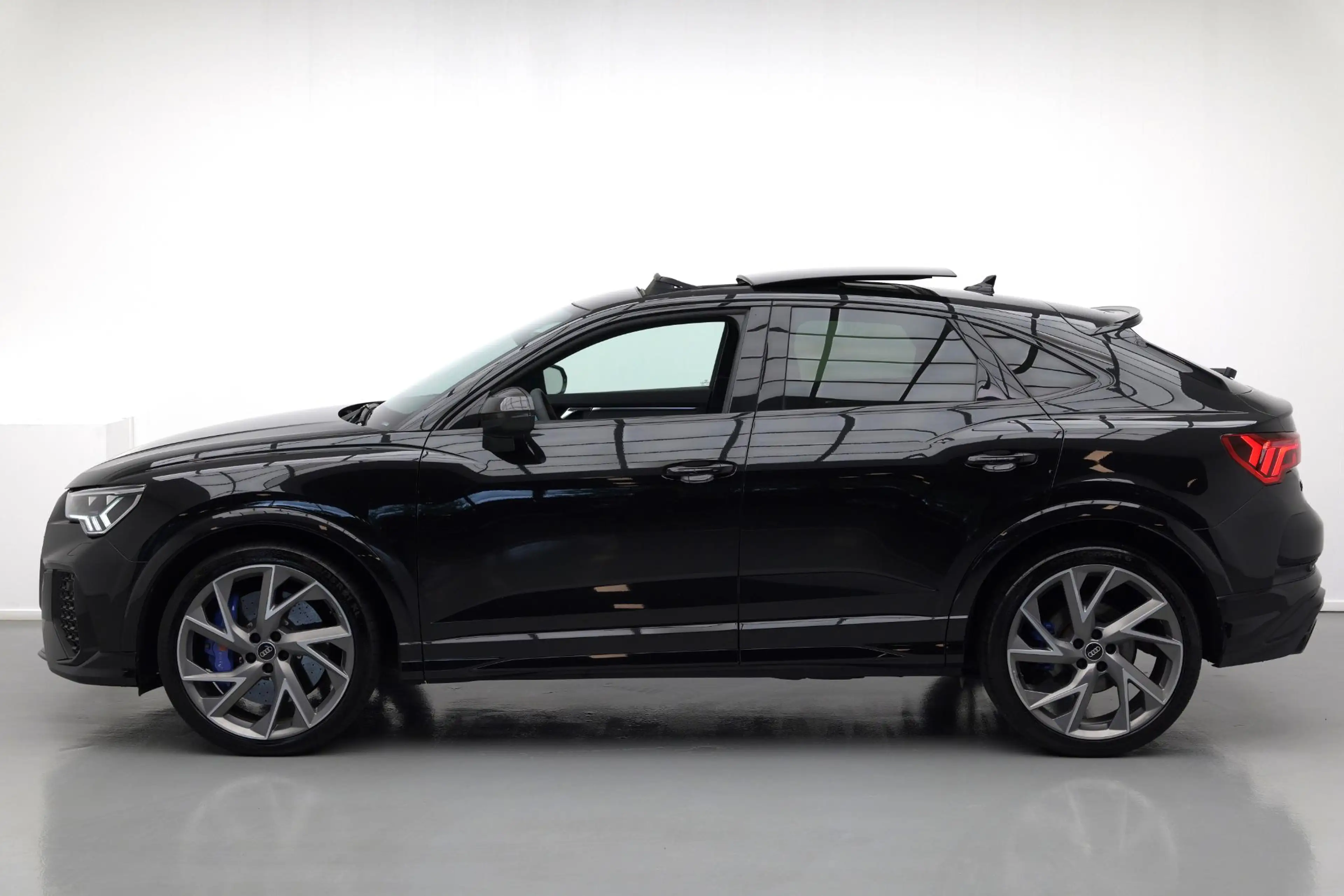Audi RS Q3 RSQ3 Sportback 2.5 TFSI Quattro |Pano|Ceramic|Carb — photo 2