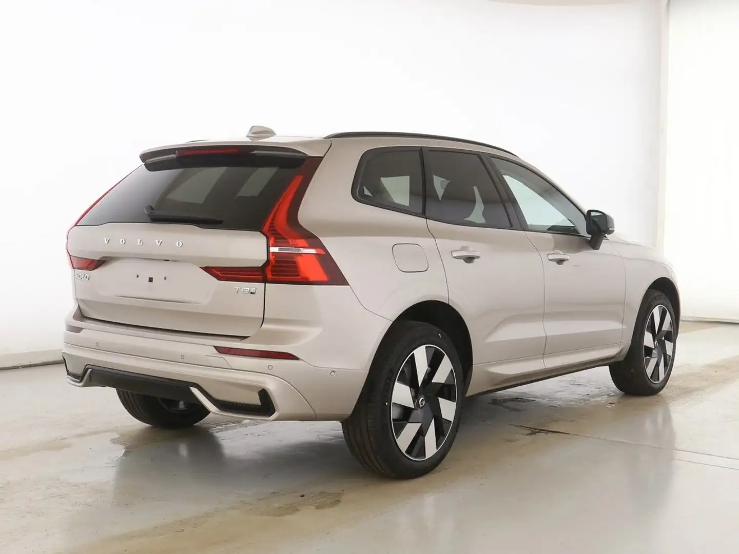 Volvo XC60 T8 Ultra Dark Recharge Plug-In Hybrid AWD Beige - 2