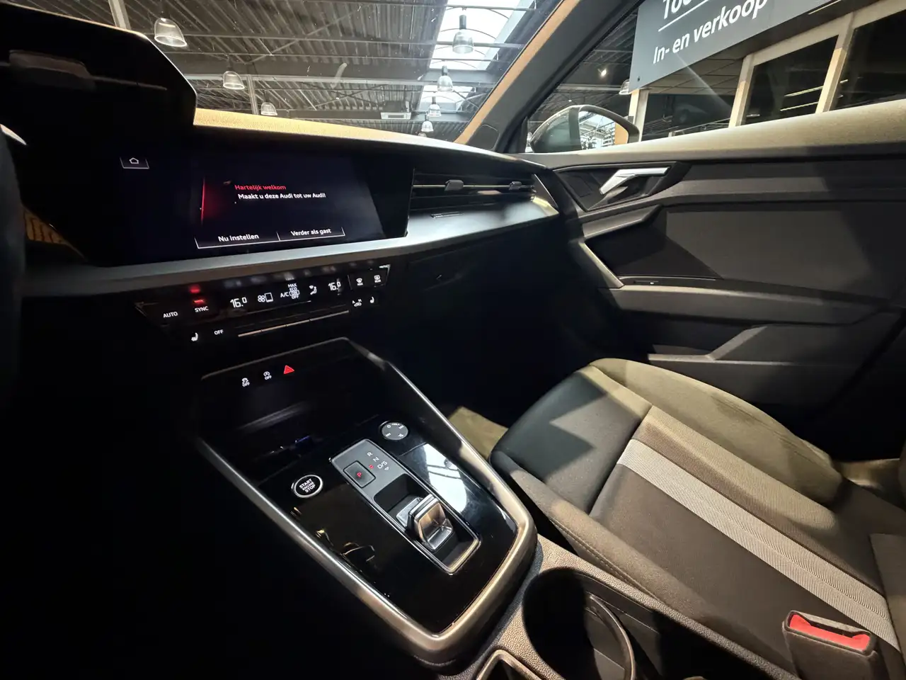 Audi A3 Sportback 35 TFSI S edition automaat Elektrisch, миниатюра 23