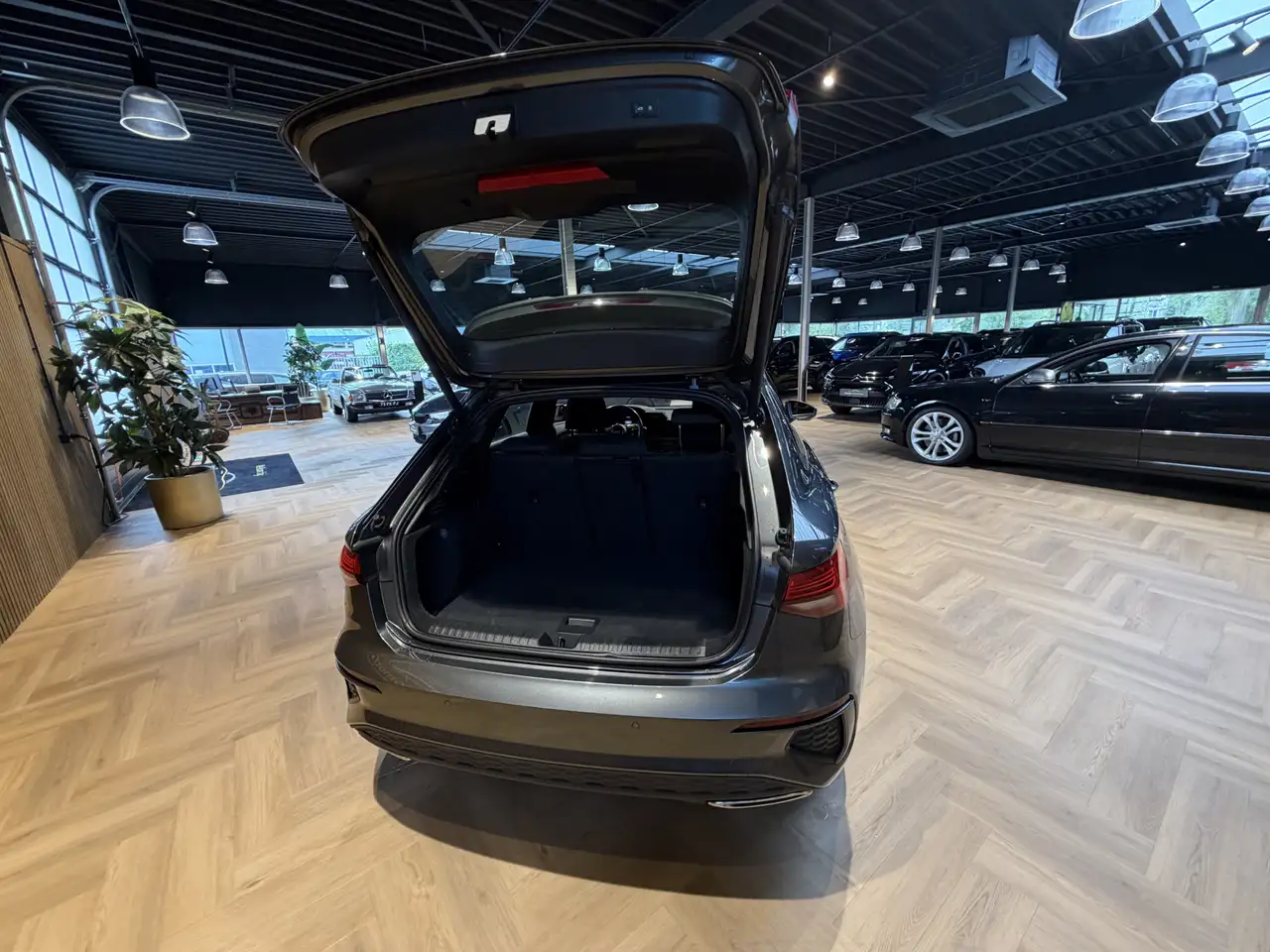 Audi A3 Sportback 35 TFSI S edition automaat Elektrisch, миниатюра 18